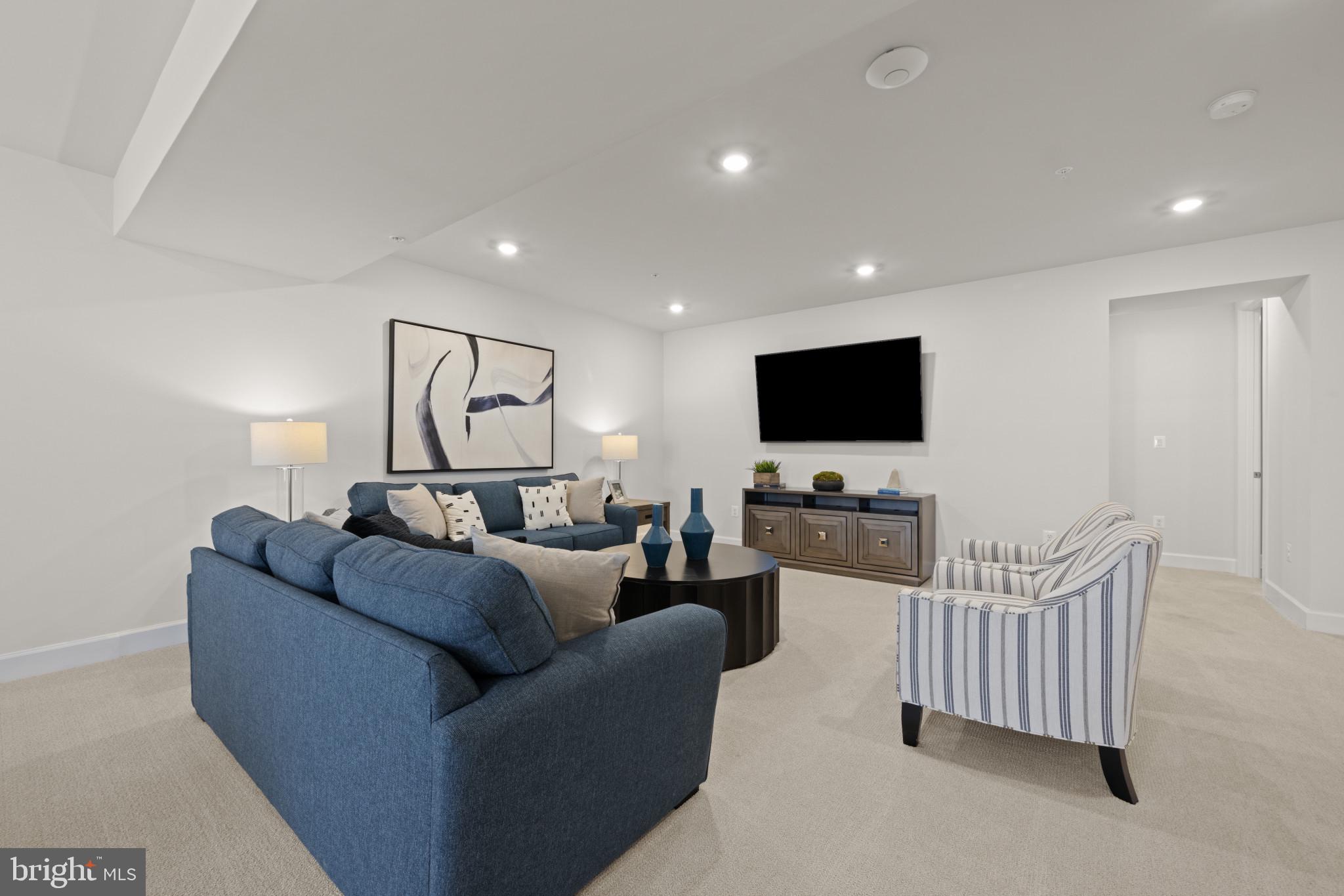 WESTMOUNT - Residential