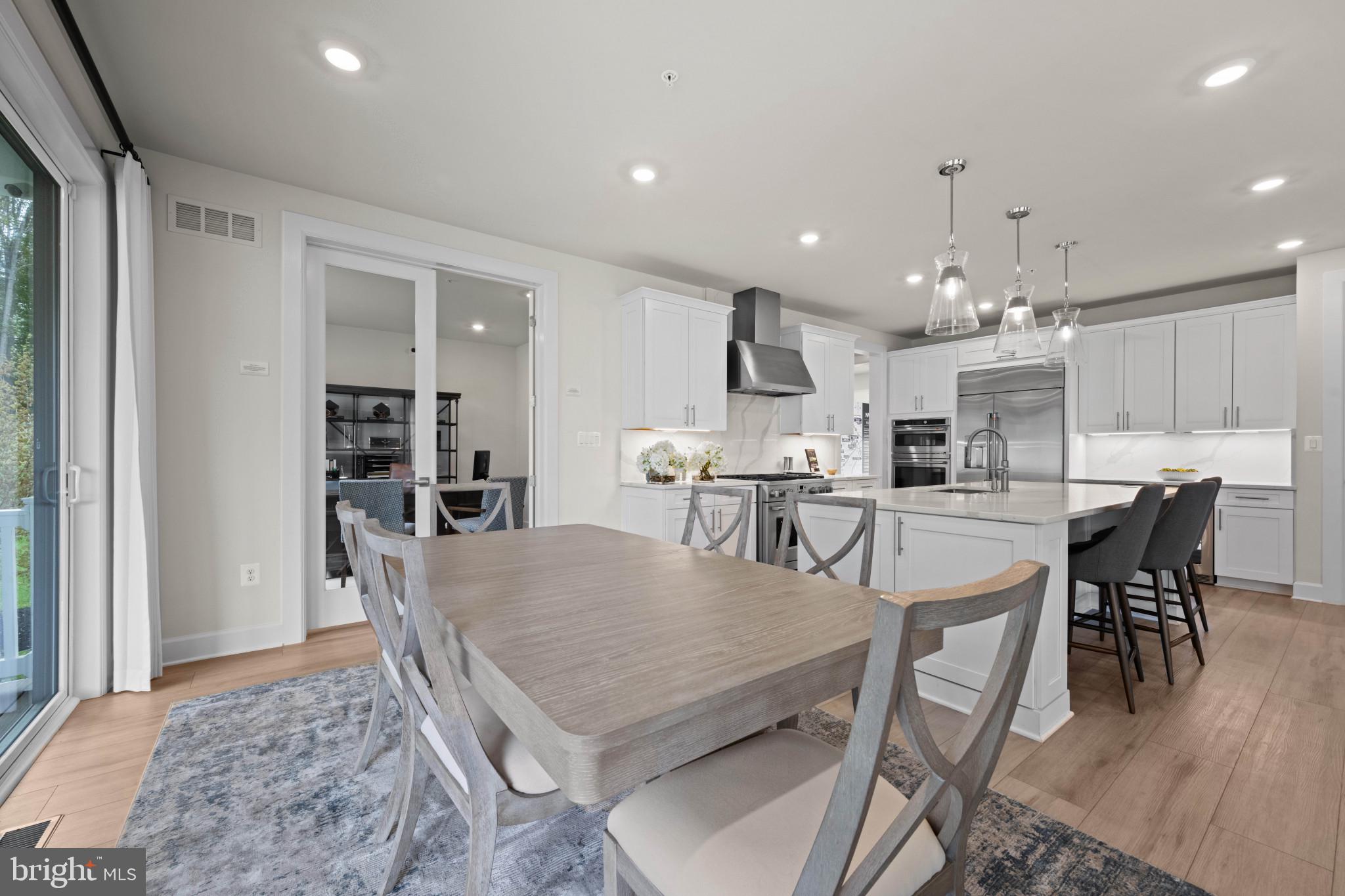 WESTMOUNT - Residential