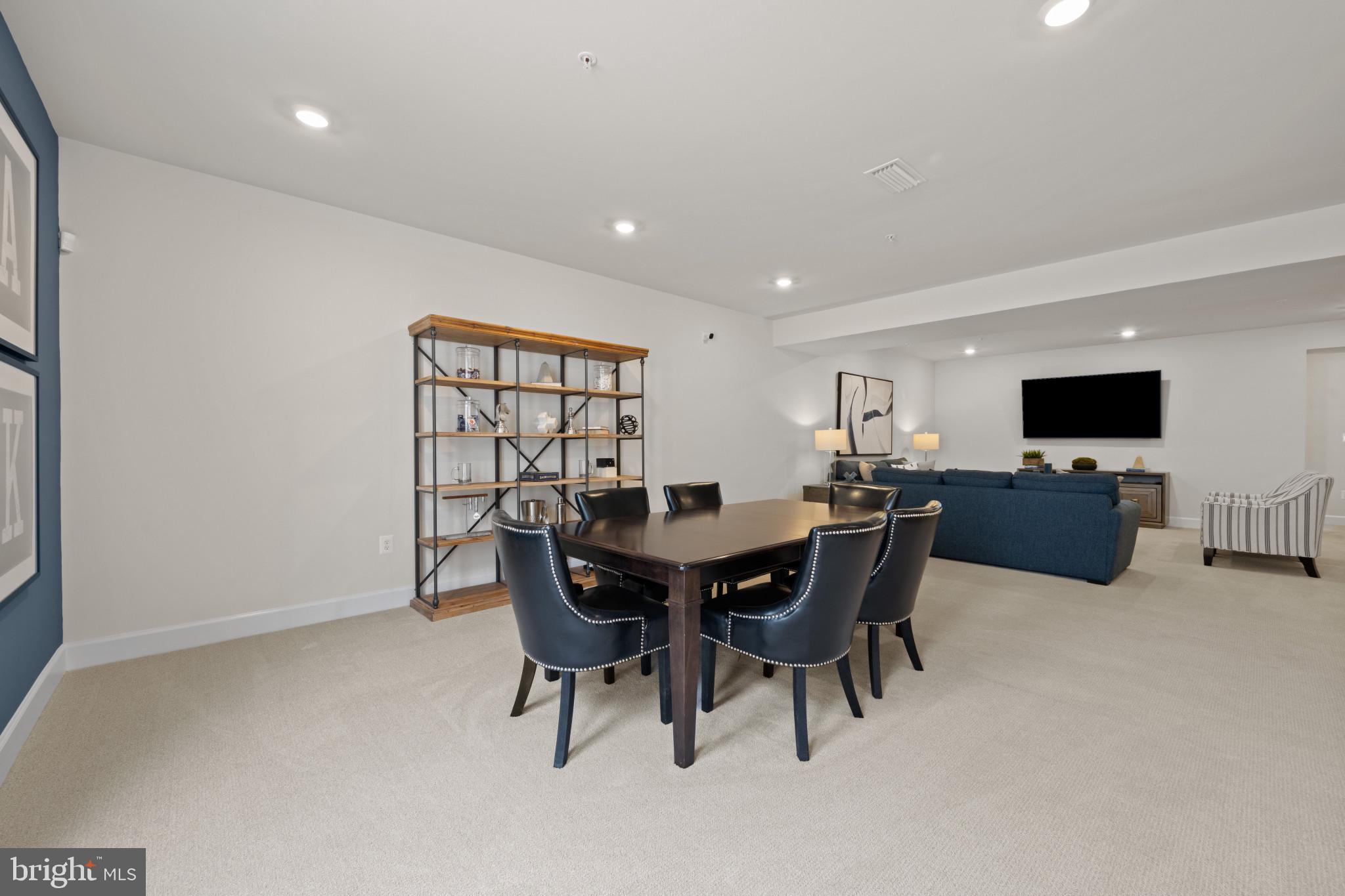 WESTMOUNT - Residential