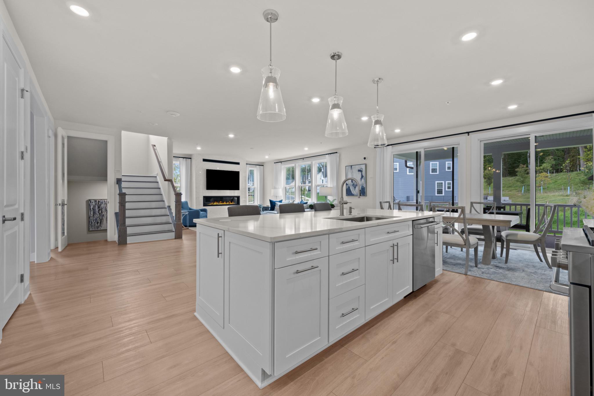 WESTMOUNT - Residential