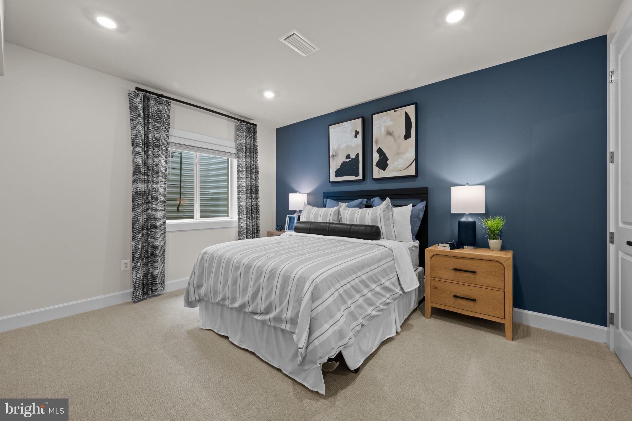 WESTMOUNT - Residential