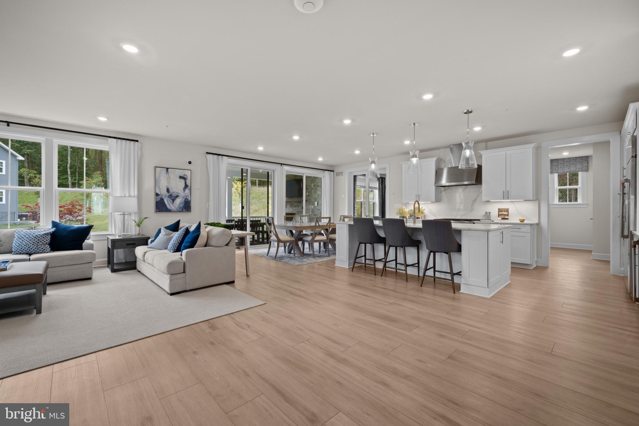 WESTMOUNT - Residential