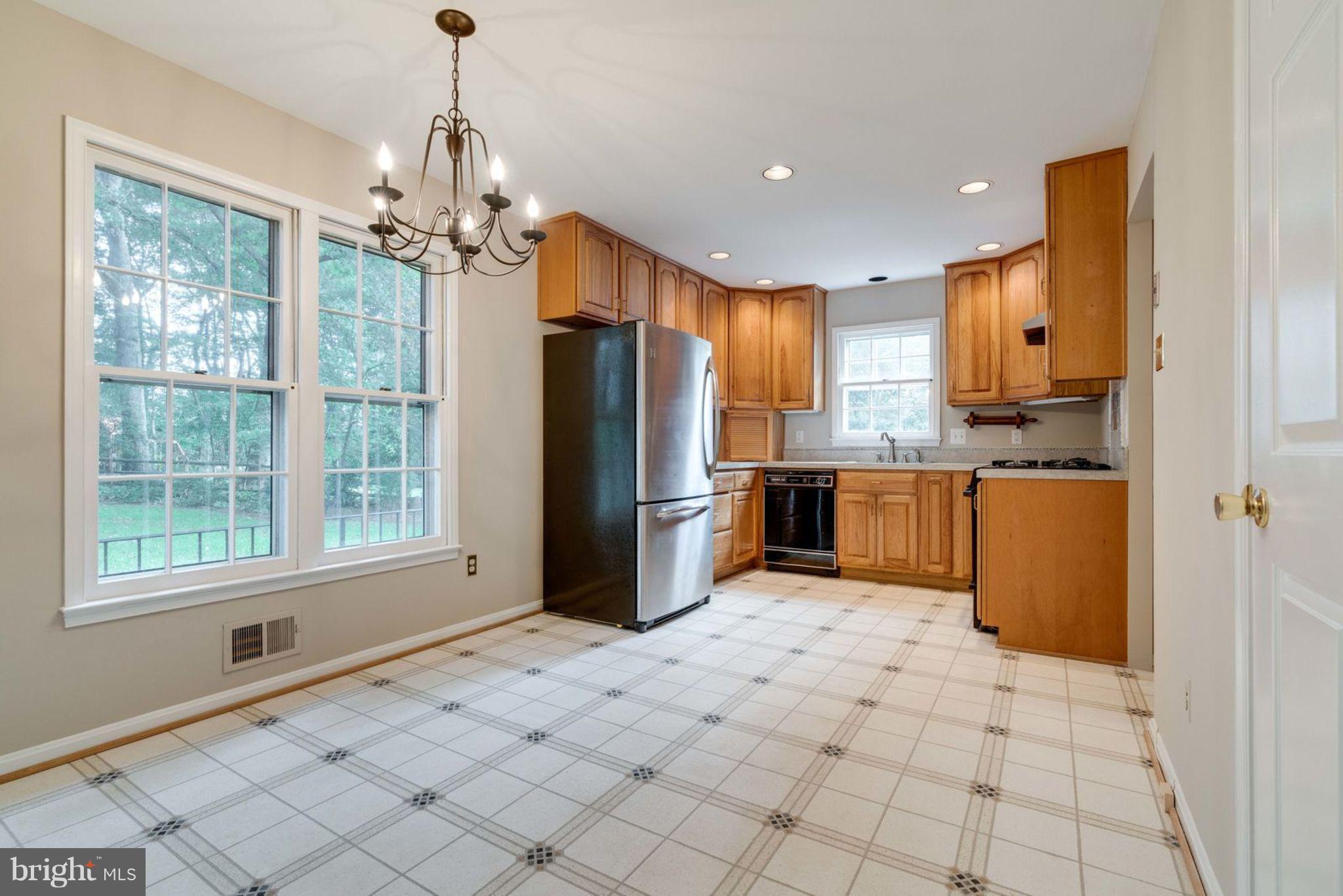 WAKEFIELD CHAPEL WOODS - Residential