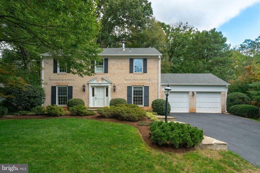 Spacious Colonial in Wakefield Chapel Estates with 5BR, 3.5 Ba and 2-car garage.  Foyer w/ curved staircase, hardwood floors, family room w/ gas FP,  walk-out to brick patio and landscaped backyard. Eat-in Kitchen w/ updated cabinets.  Upstairs MBR with 2 walk-in closets + sitting room. Finshed basement w/ BR, BA + walk-up . Home Warranty.  Woodson HS district.