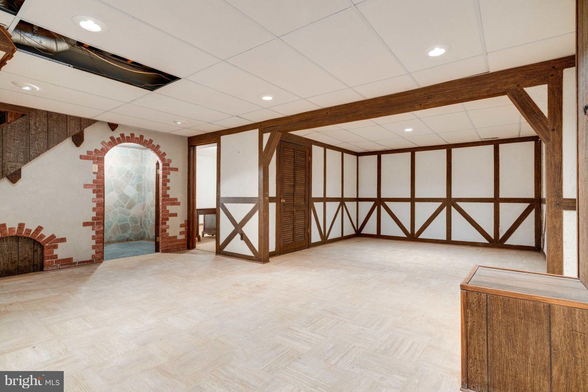 WAKEFIELD CHAPEL WOODS - Residential