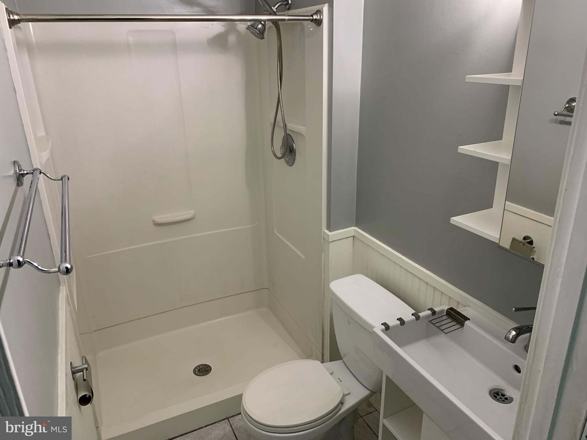 SUMMERHILL - Residential Lease