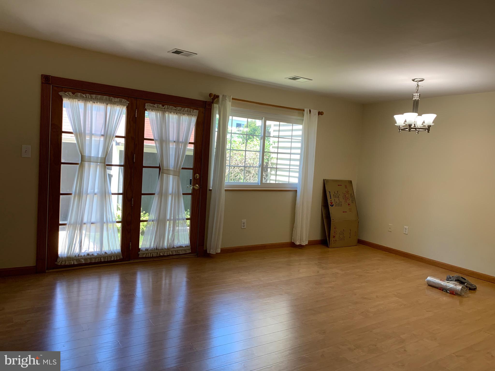 SUMMERHILL - Residential Lease