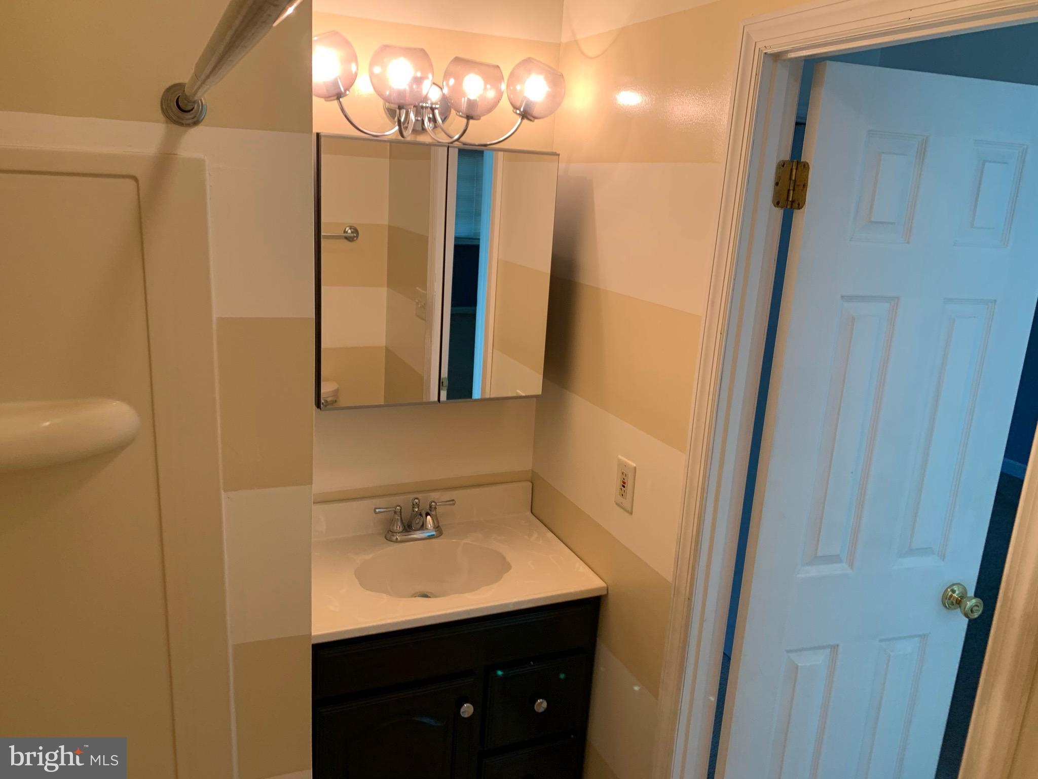 SUMMERHILL - Residential Lease