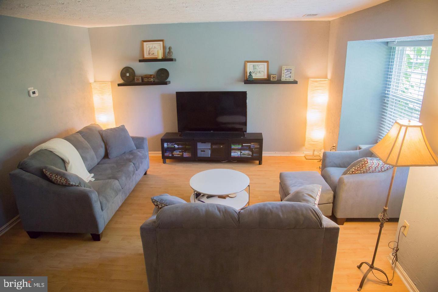 HAMPSHIRE - Residential