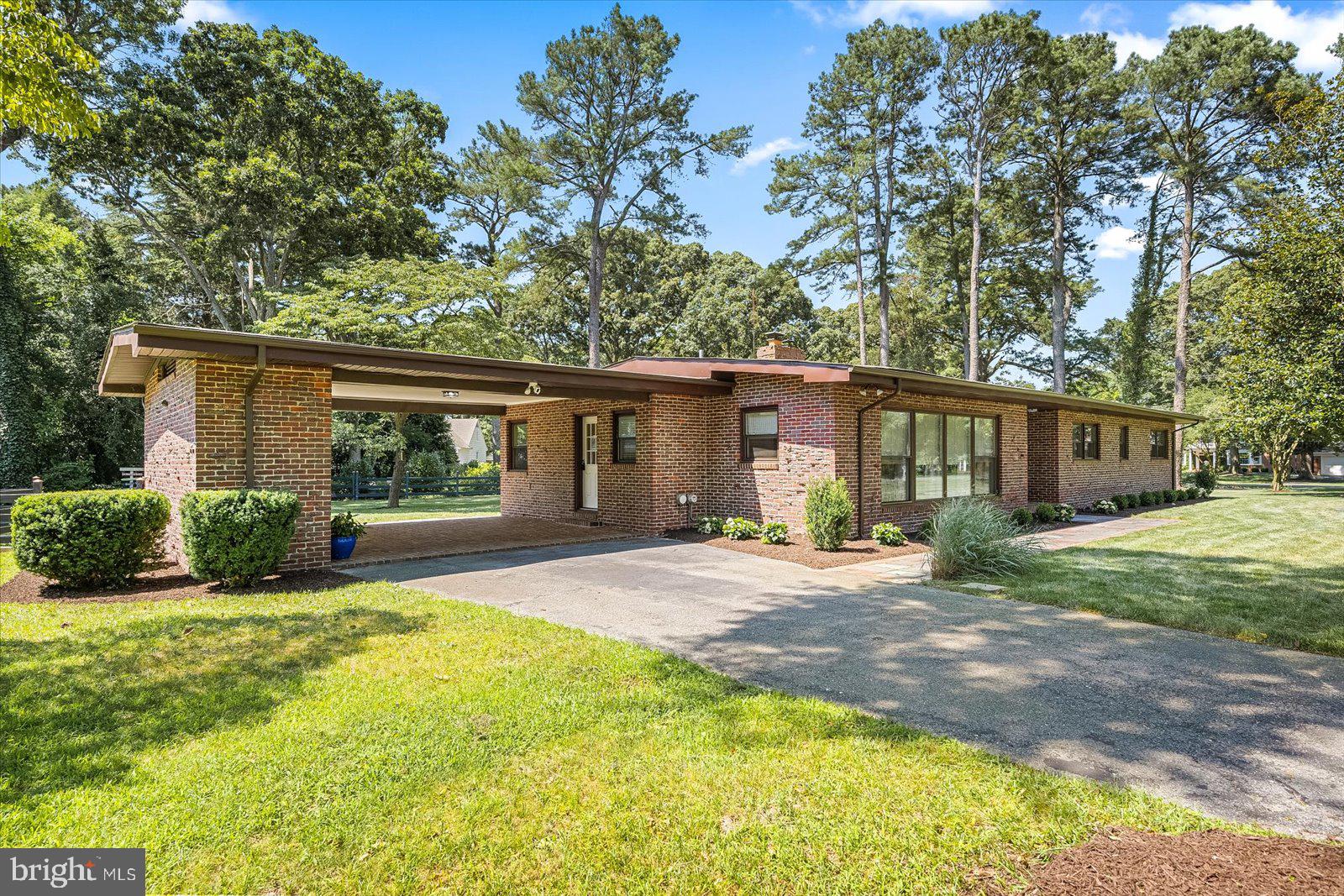 TONY TANK - Residential