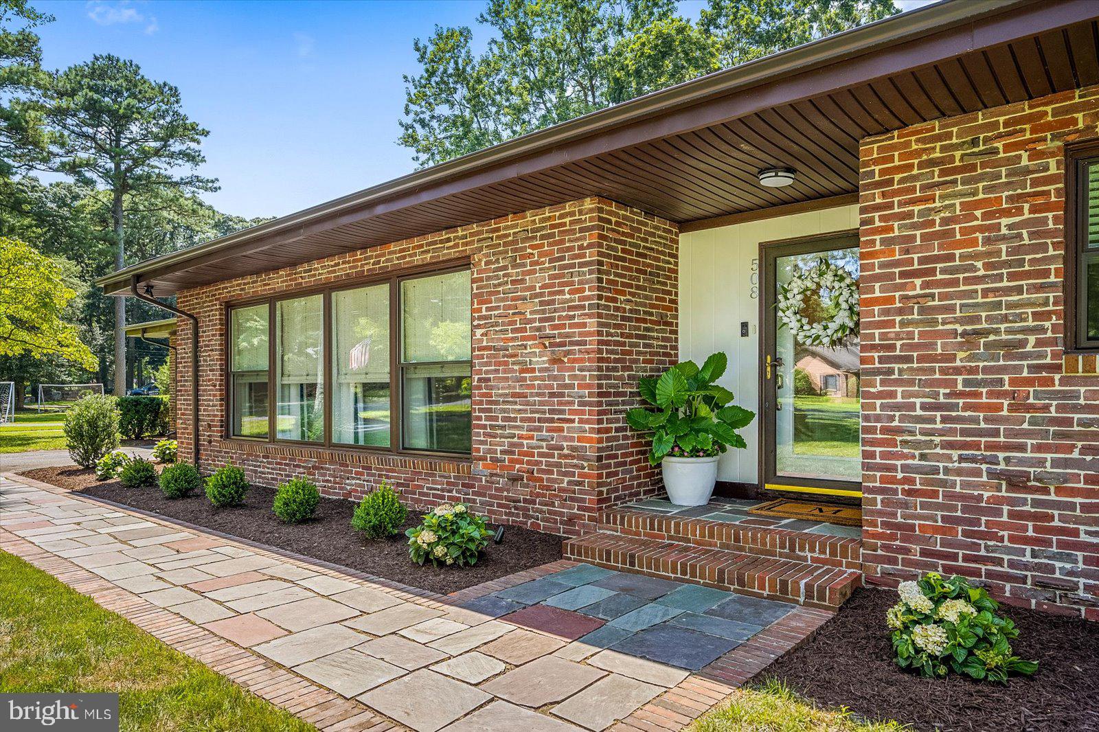 TONY TANK - Residential