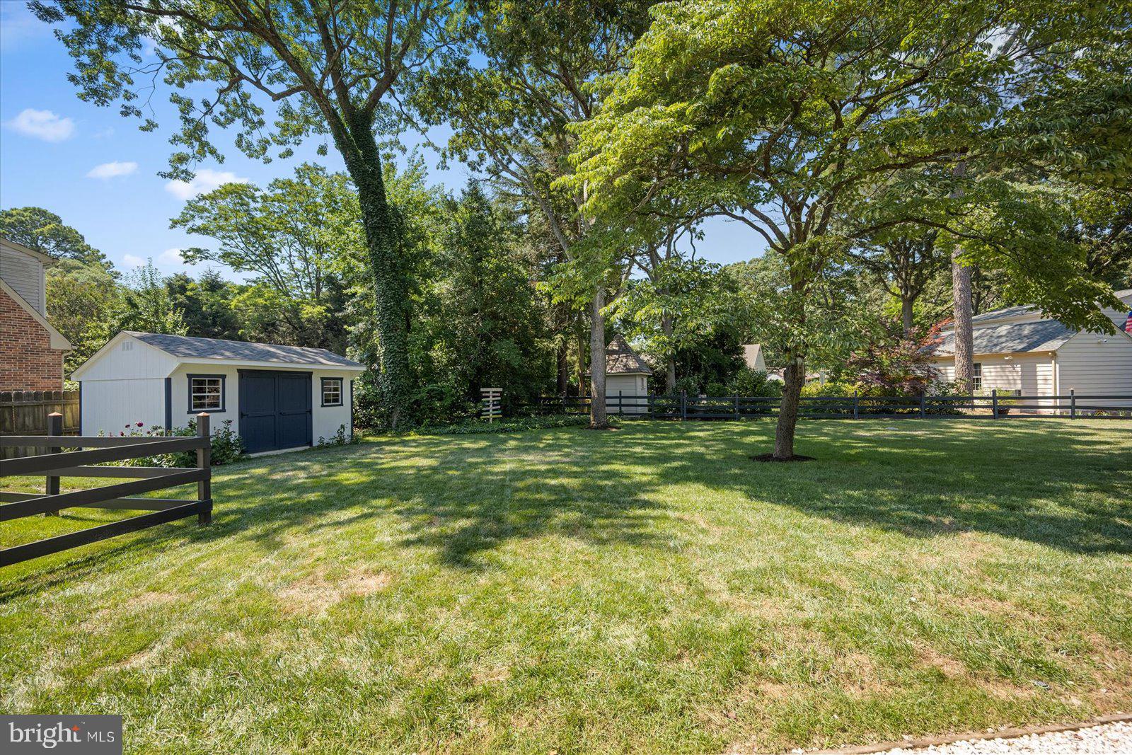 TONY TANK - Residential