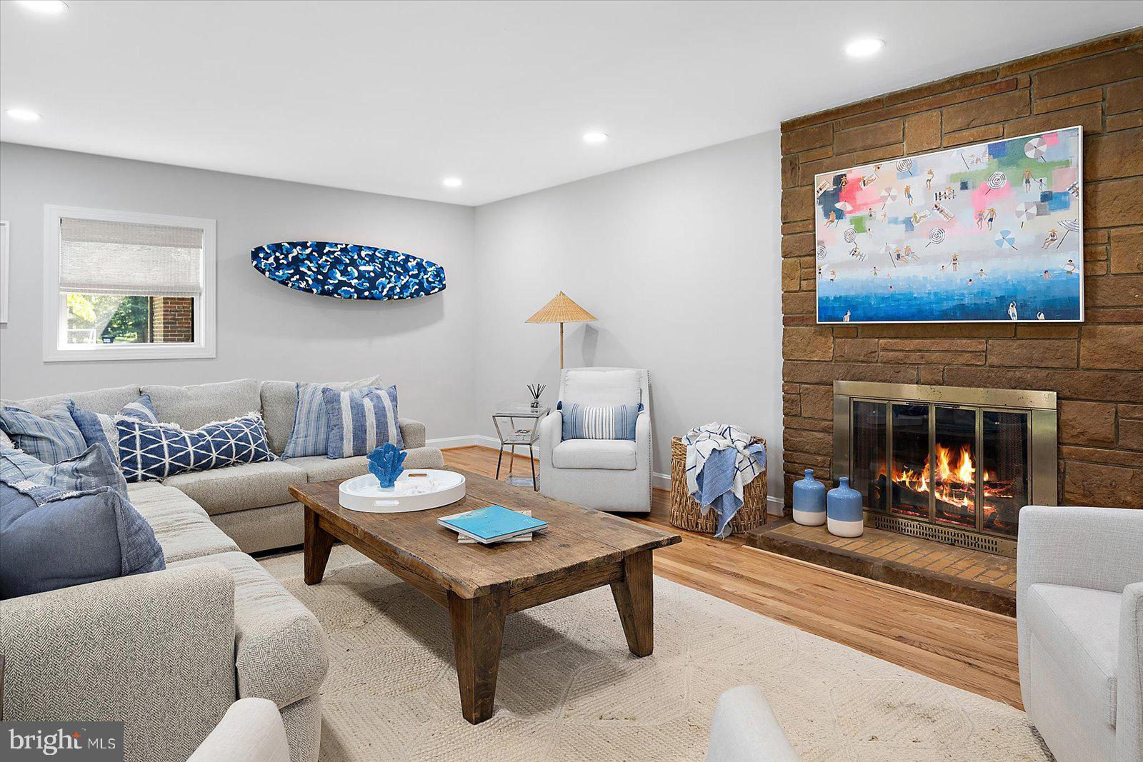 TONY TANK - Residential