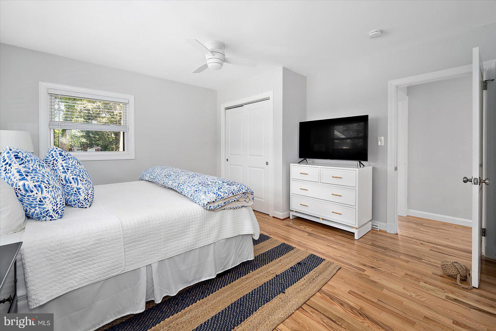 TONY TANK - Residential