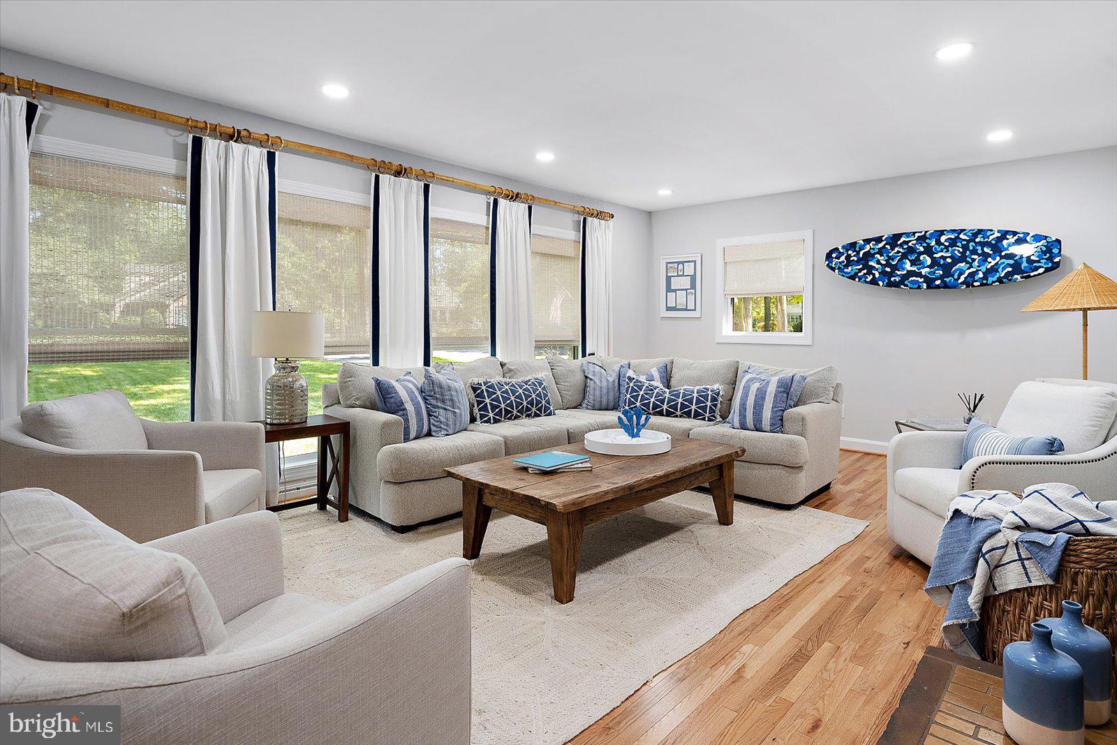 TONY TANK - Residential