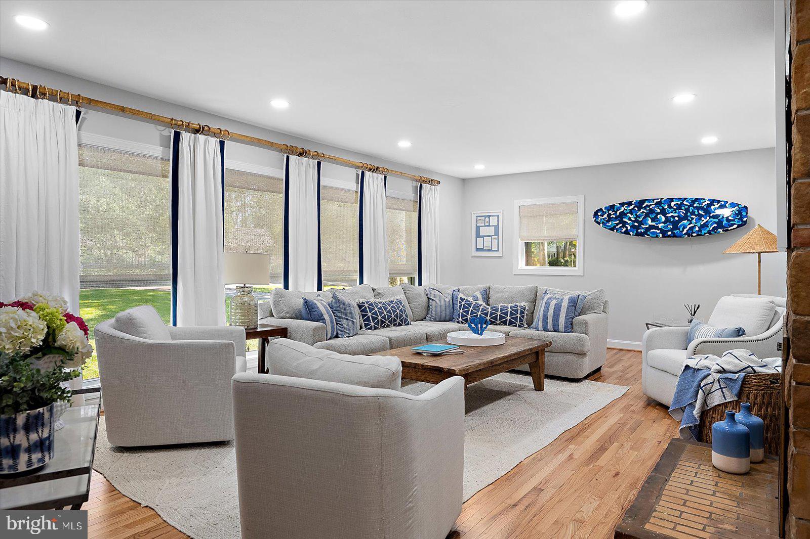 TONY TANK - Residential