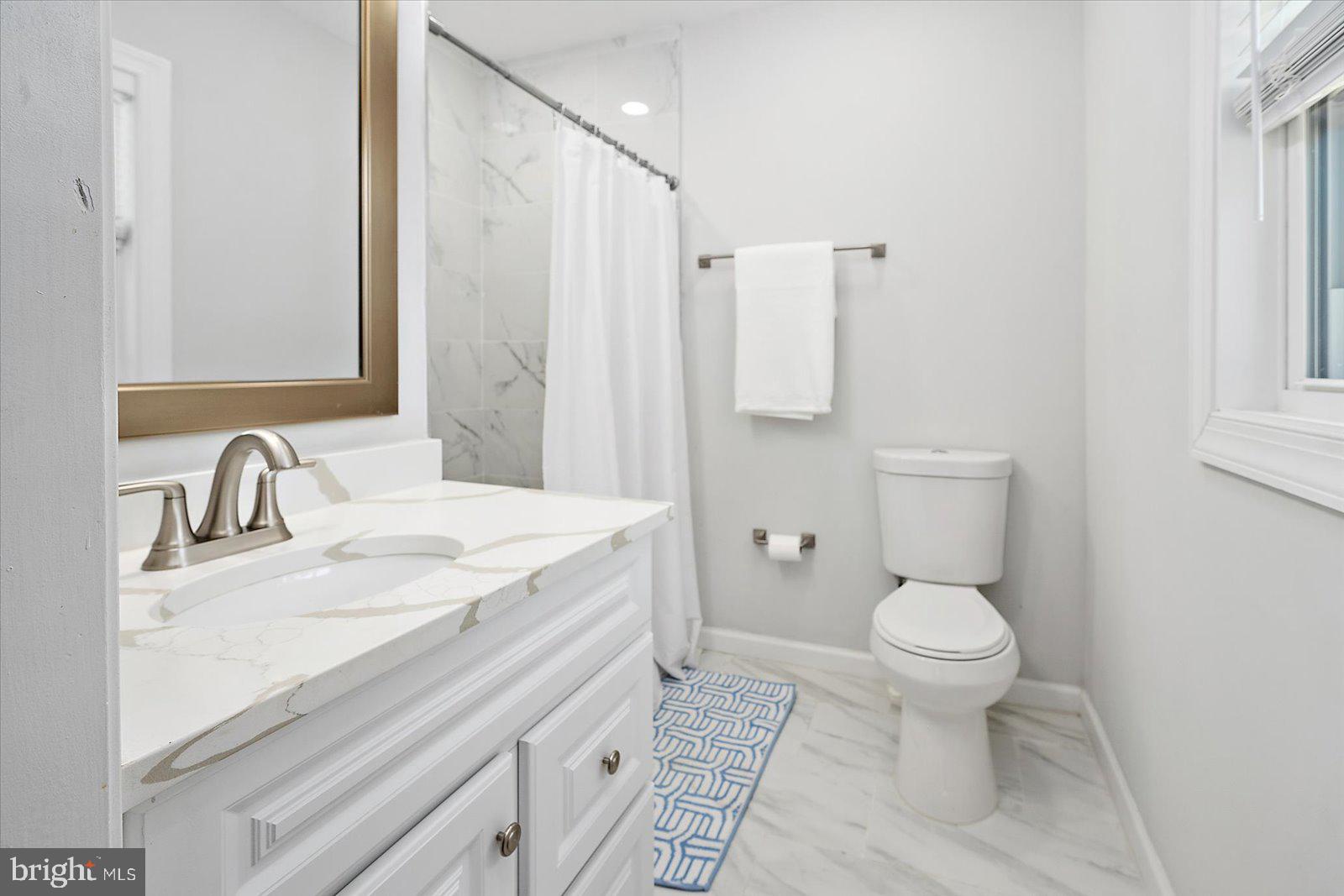 TONY TANK - Residential