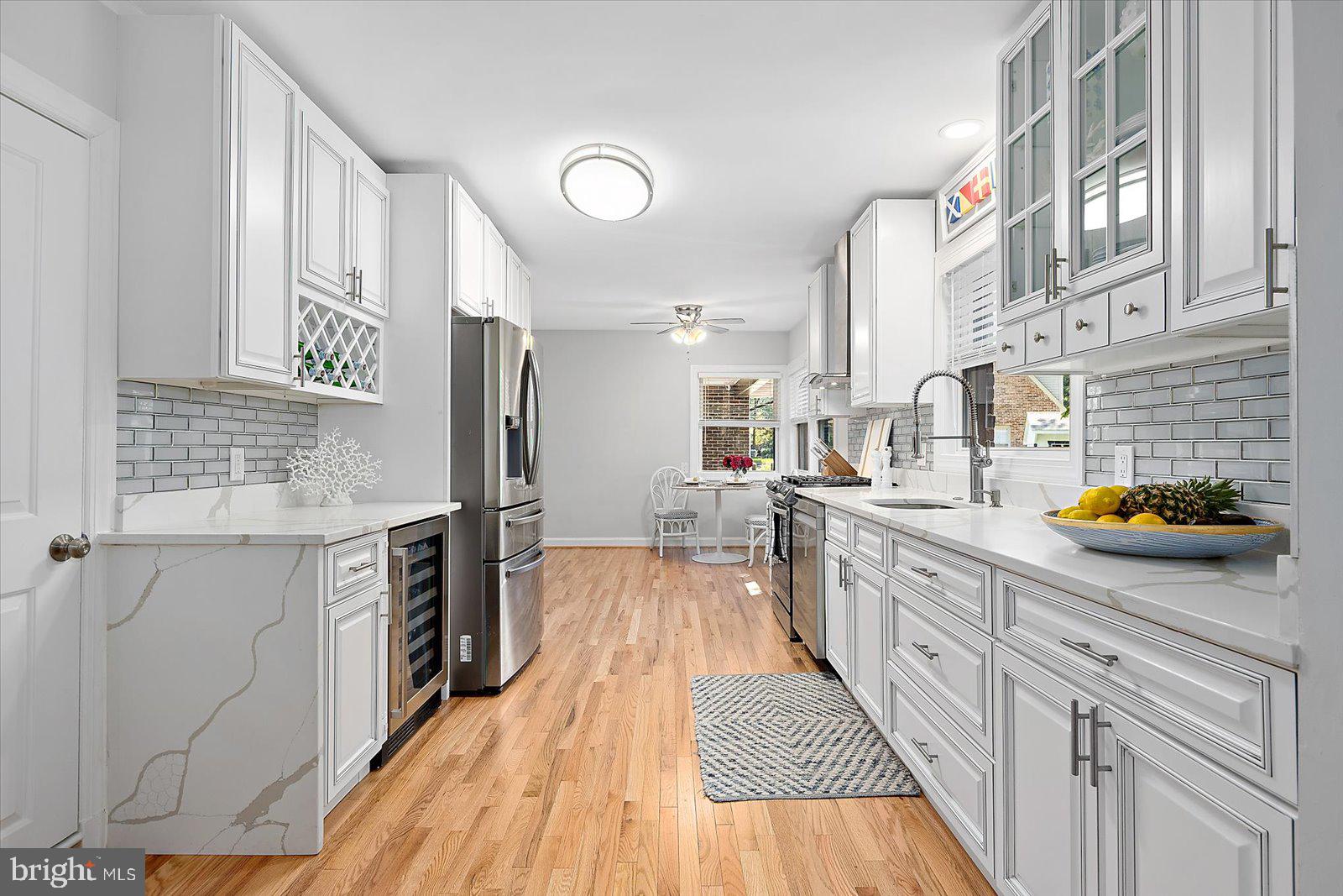 TONY TANK - Residential