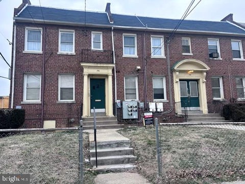 Homes For Sale - 146 36th Street<br/> WASHINGTON, DC 20019