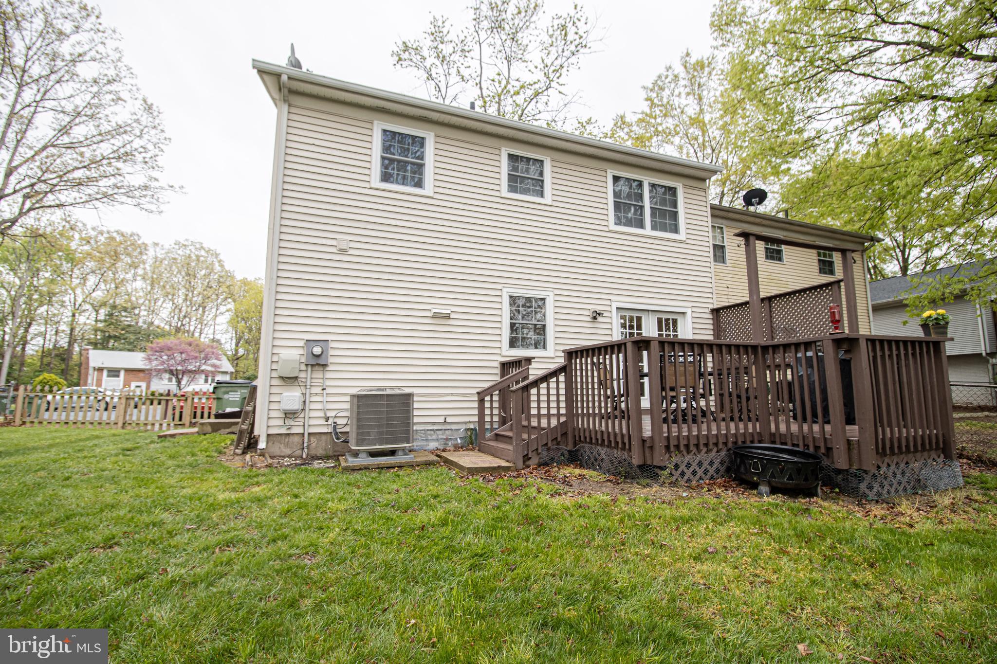 LAKE RIDGE - Residential