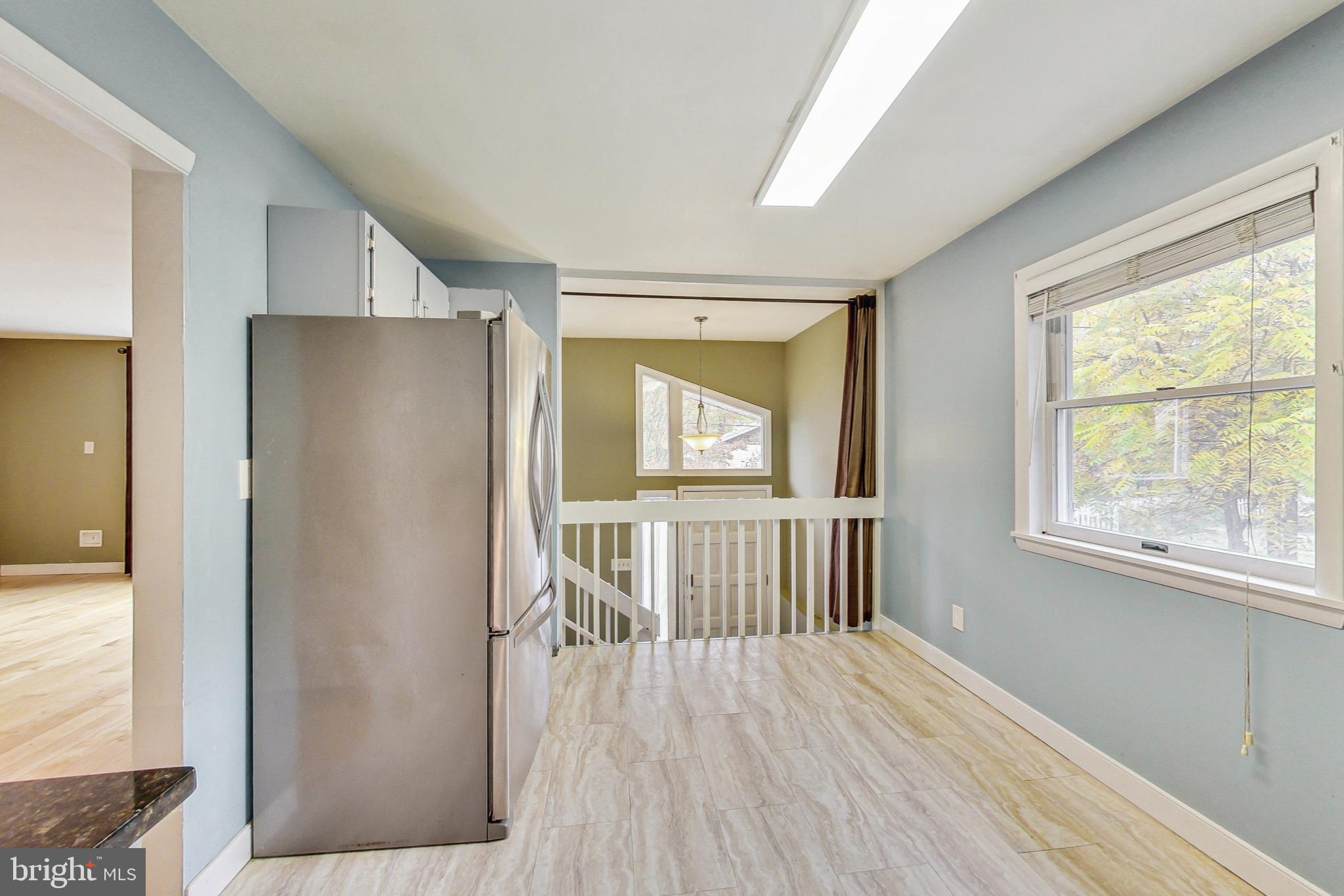 HILLSMERE ESTATES - Residential Lease