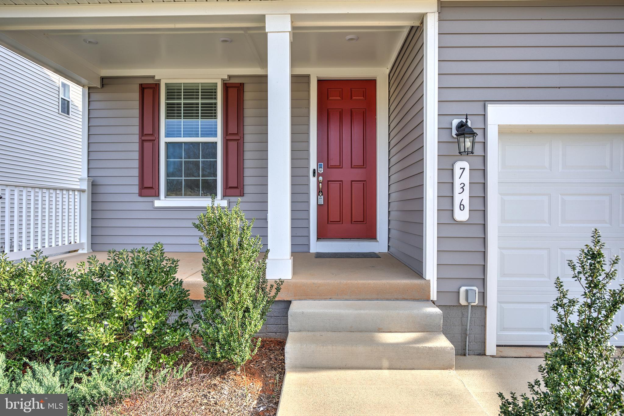 ROUND HILL MEADOWS - Residential