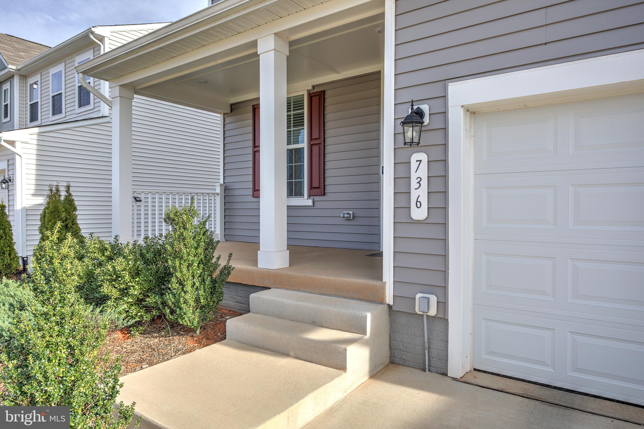 ROUND HILL MEADOWS - Residential