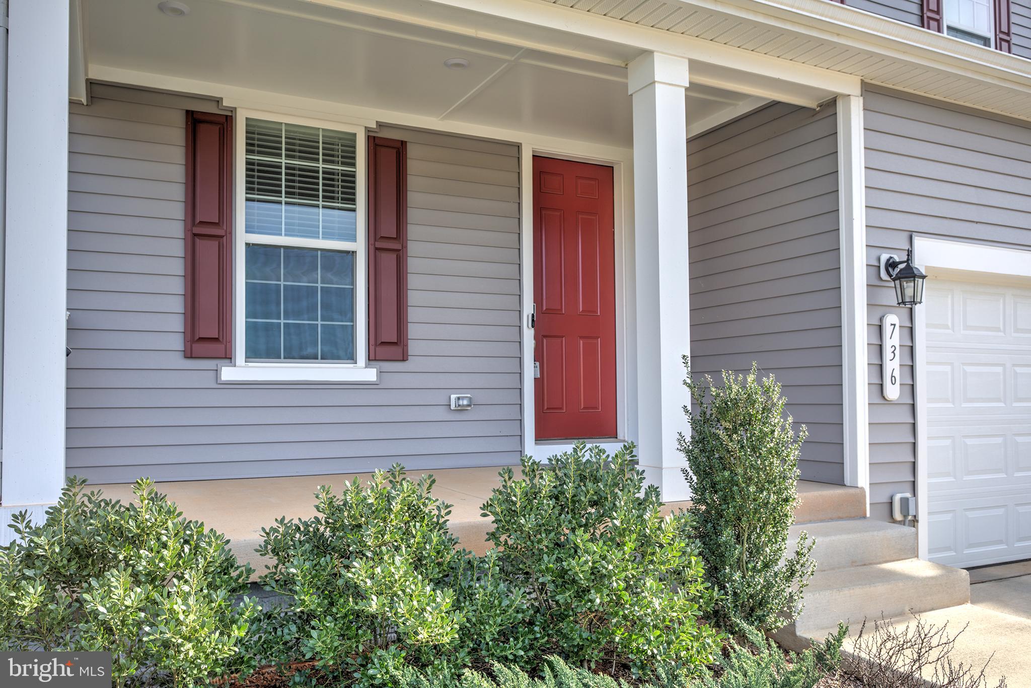 ROUND HILL MEADOWS - Residential