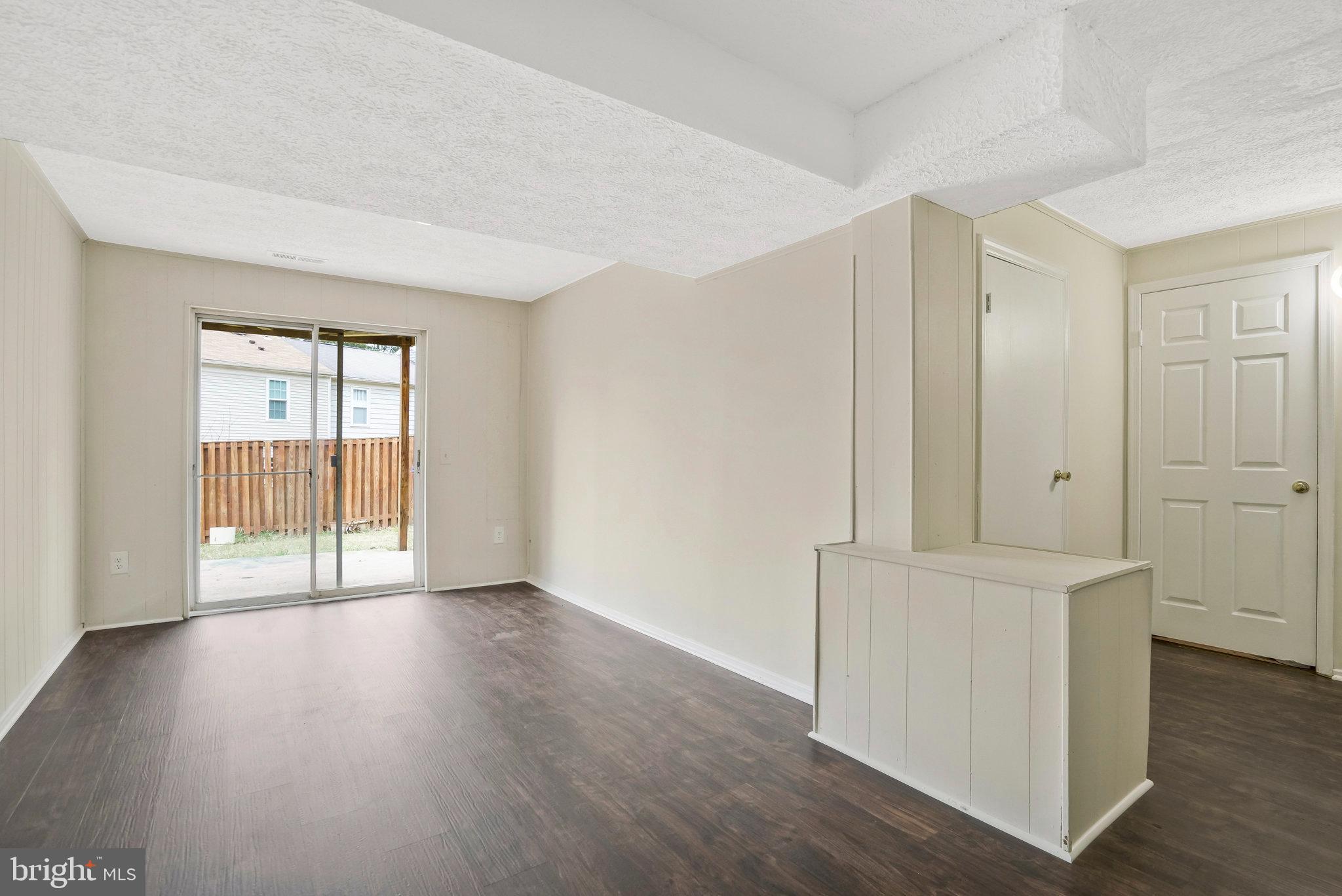 BURKE CENTRE - Residential