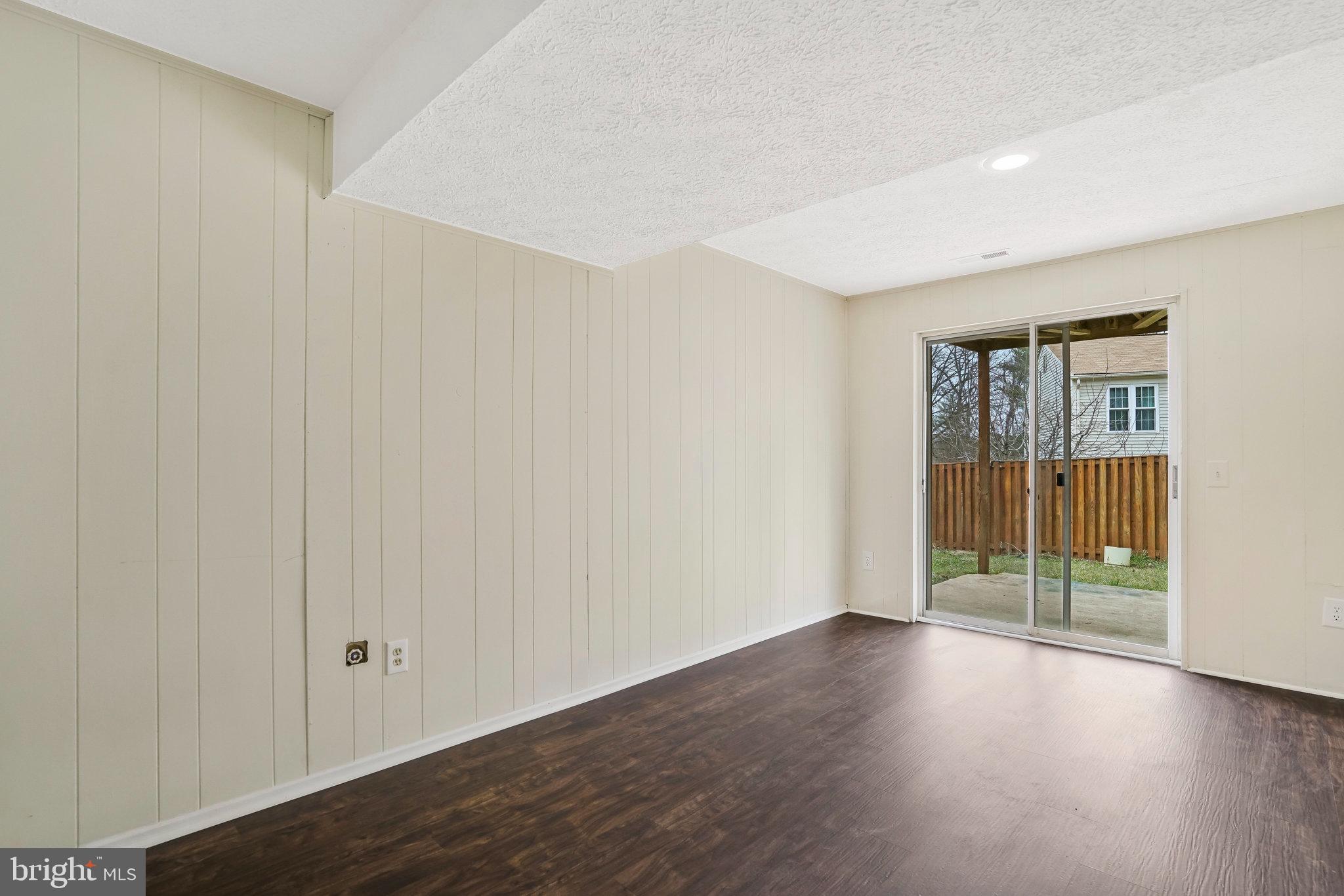 BURKE CENTRE - Residential