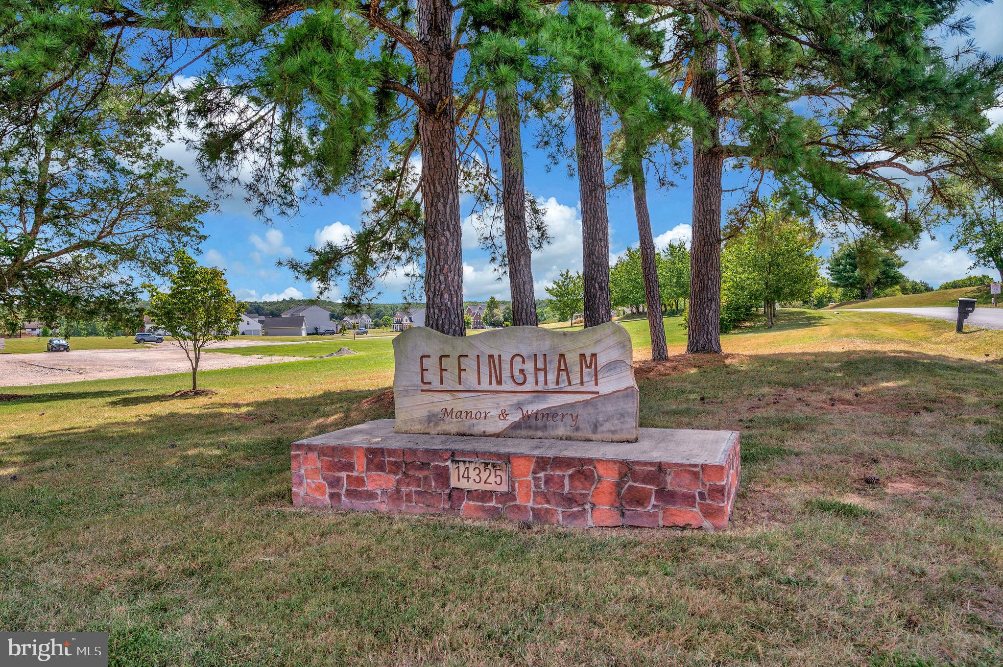 EFFINGHAM FARM - Residential