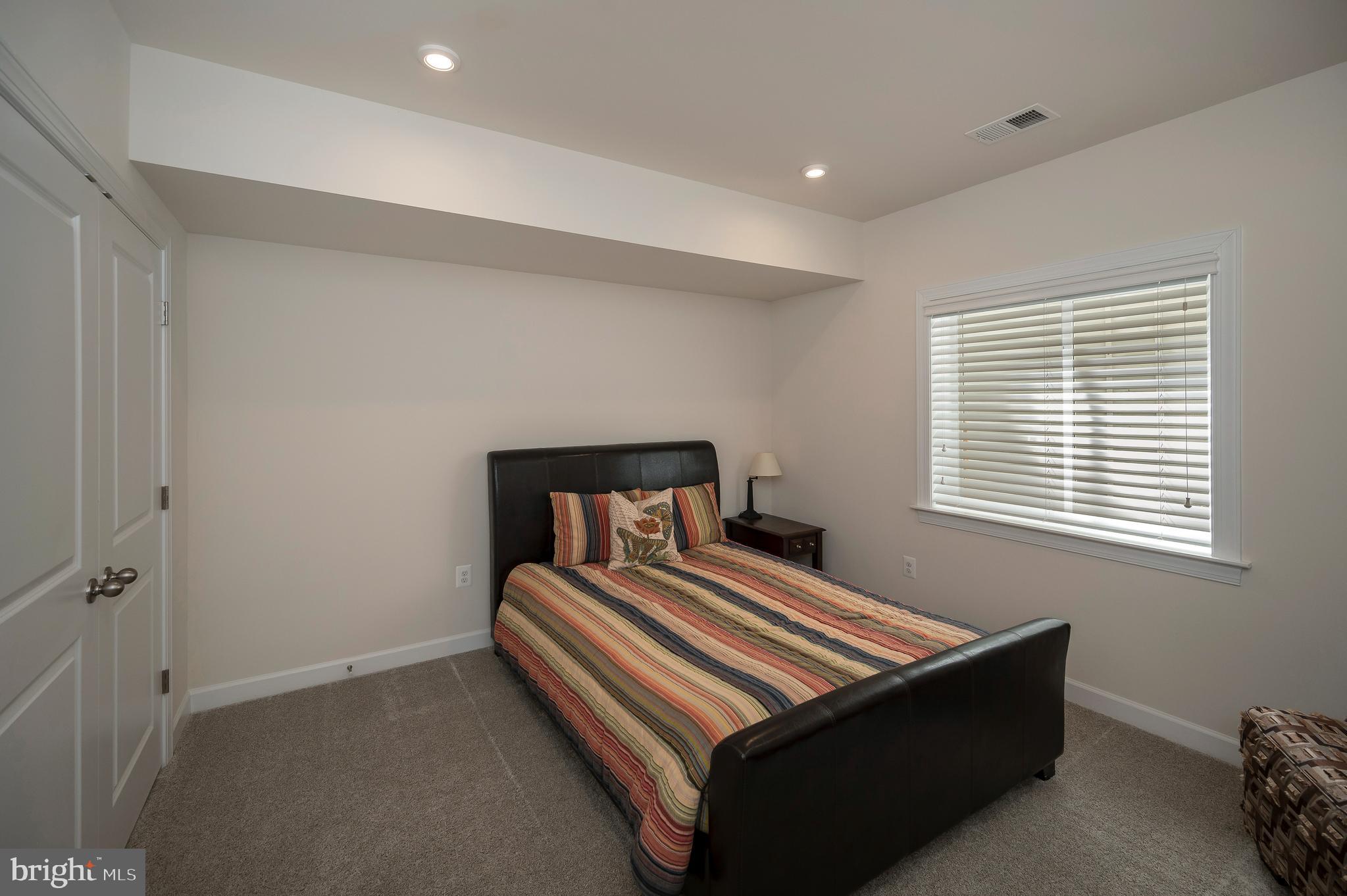 EFFINGHAM FARM - Residential