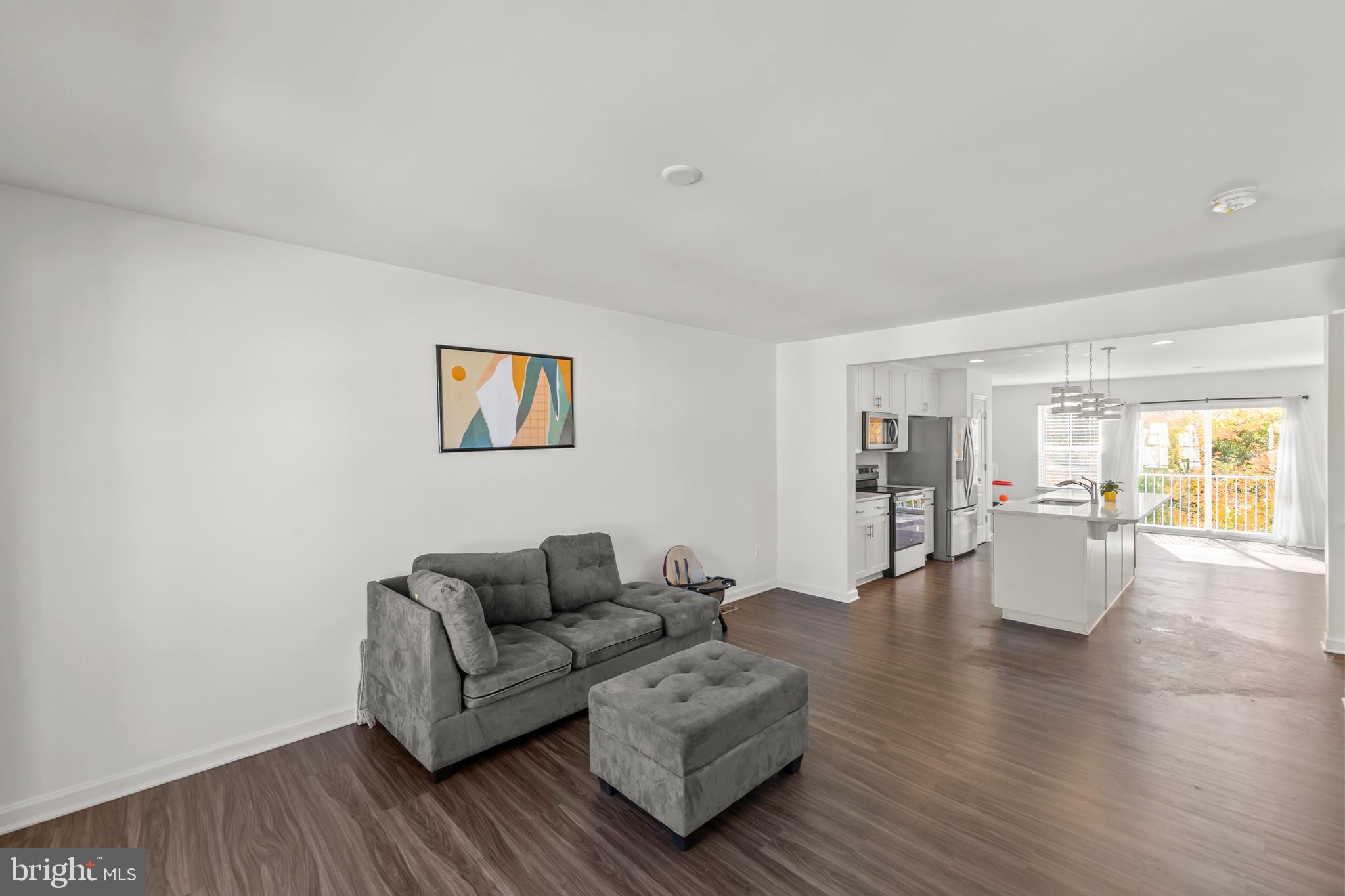 TOWNES AT TATE MANOR - Residential