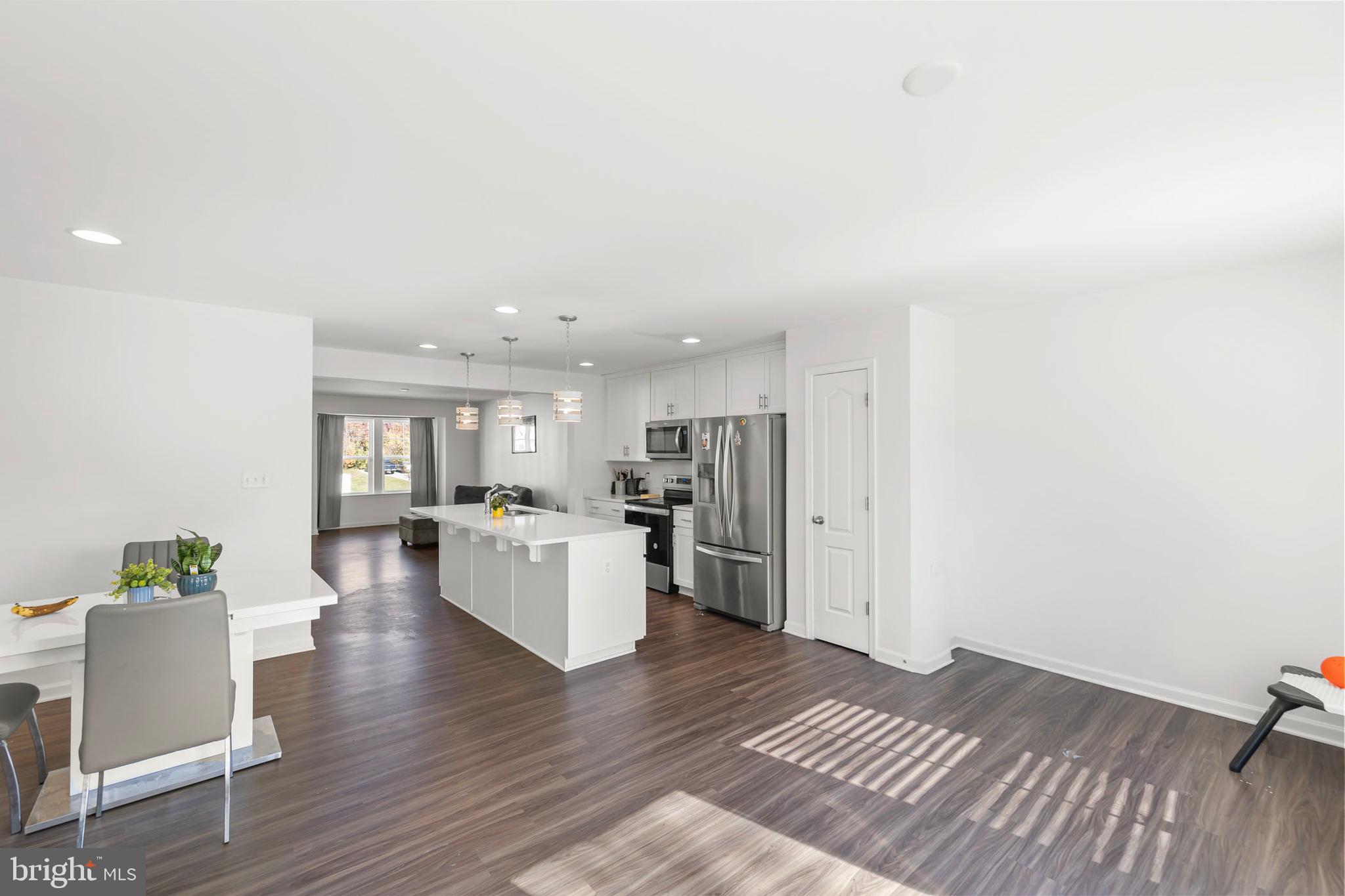 TOWNES AT TATE MANOR - Residential