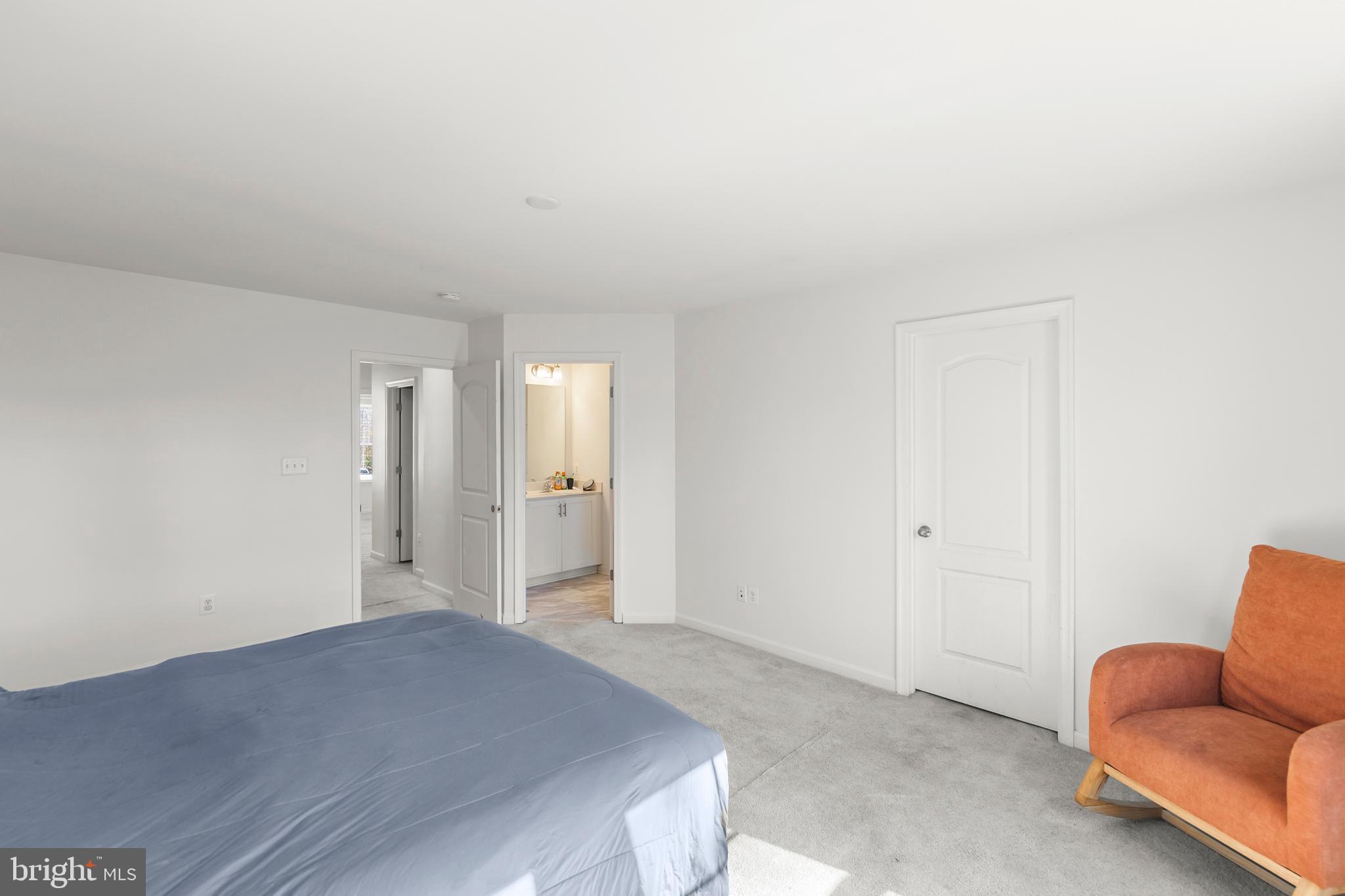 TOWNES AT TATE MANOR - Residential