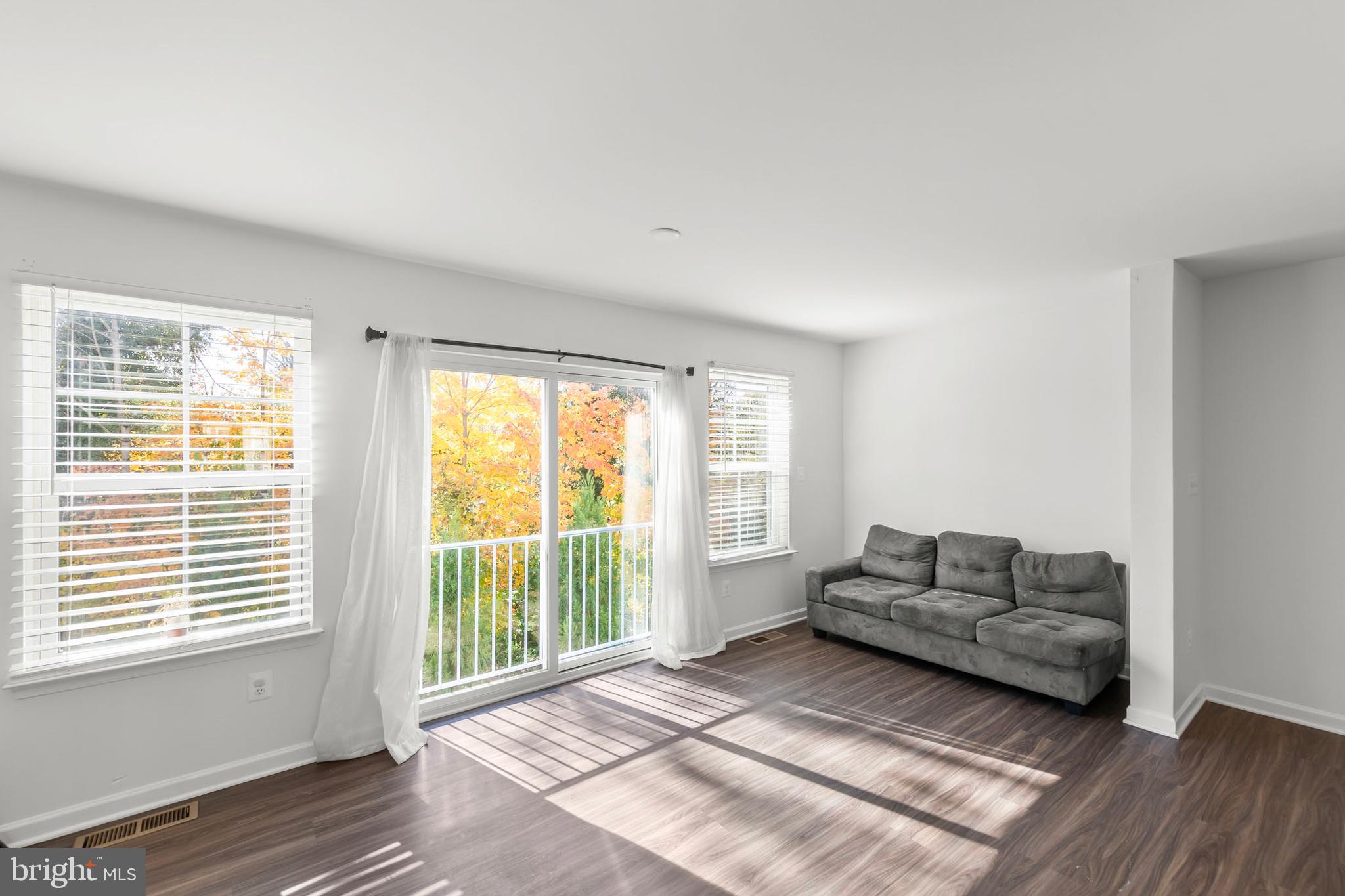 TOWNES AT TATE MANOR - Residential