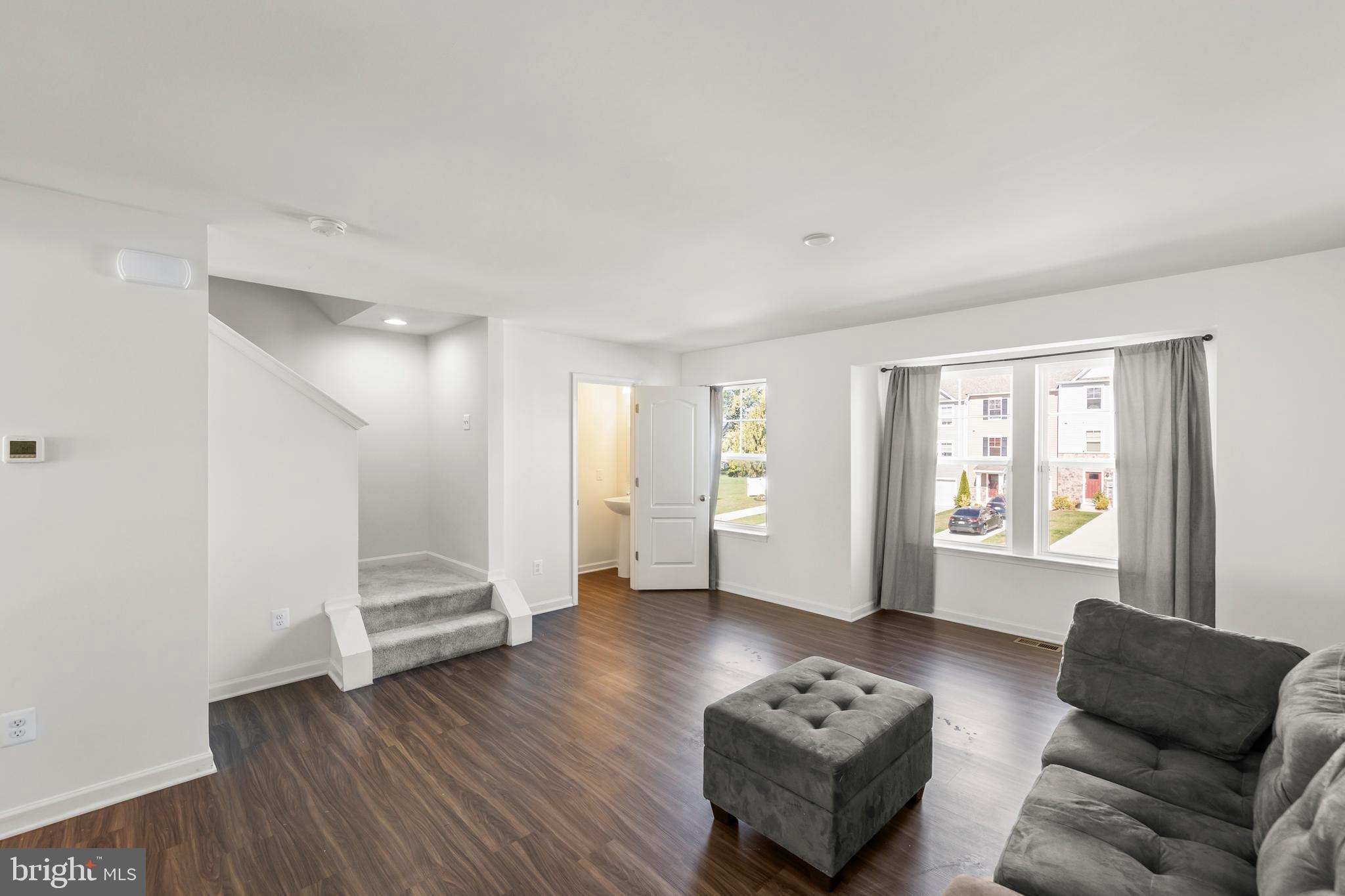 TOWNES AT TATE MANOR - Residential