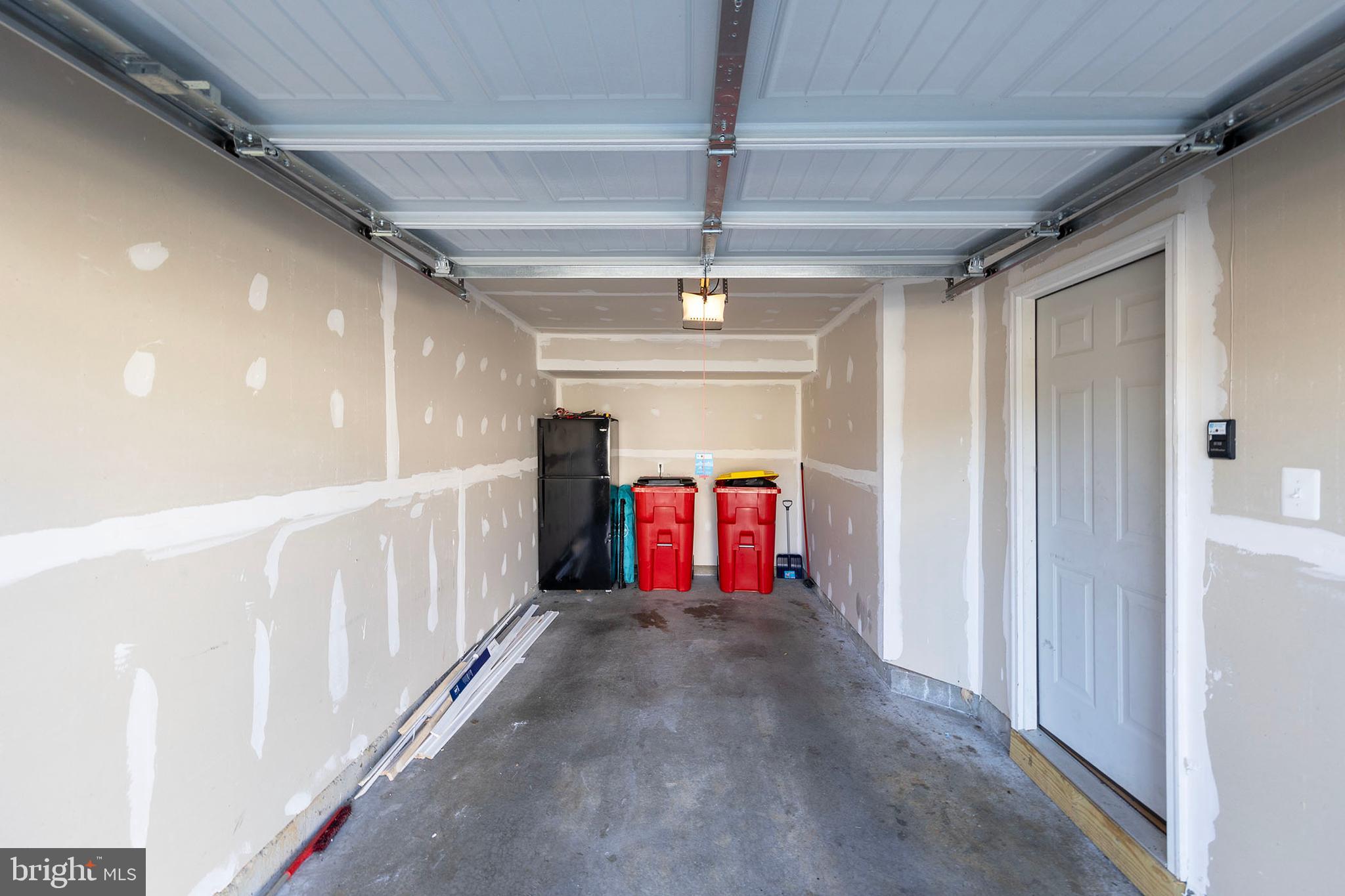 TOWNES AT TATE MANOR - Residential