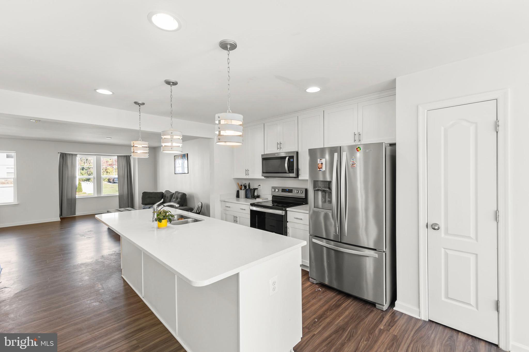 TOWNES AT TATE MANOR - Residential