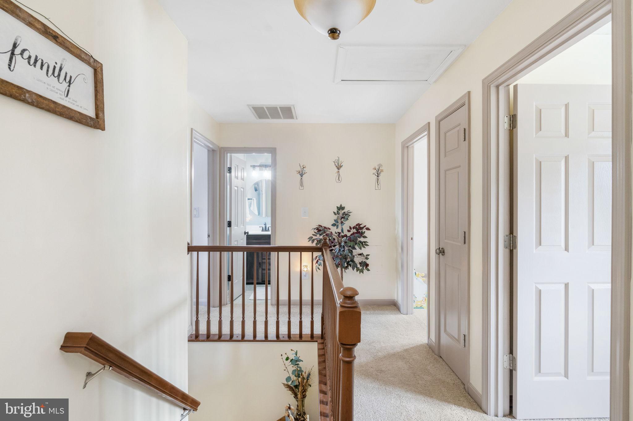 CEDAR RIDGE - Residential