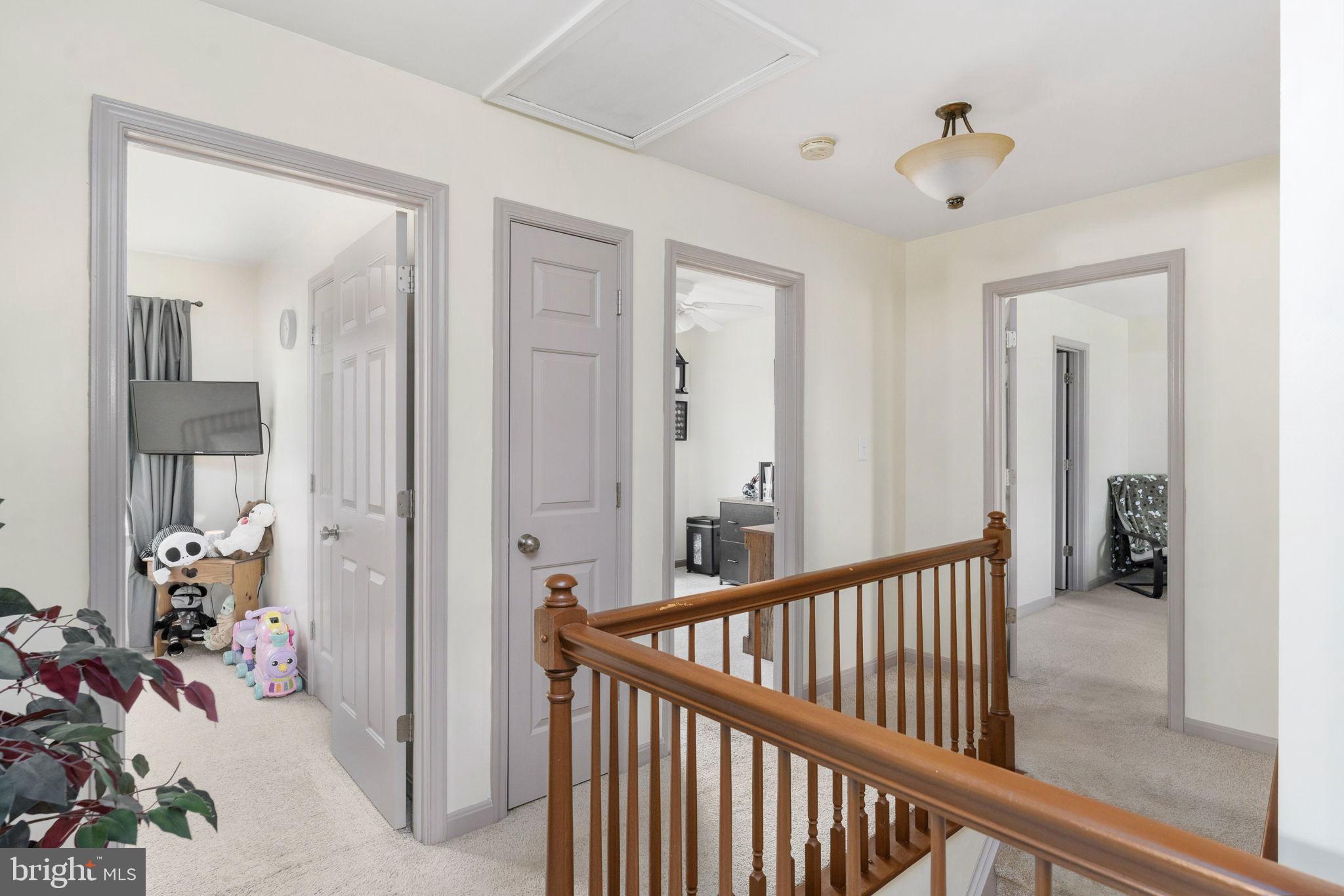 CEDAR RIDGE - Residential