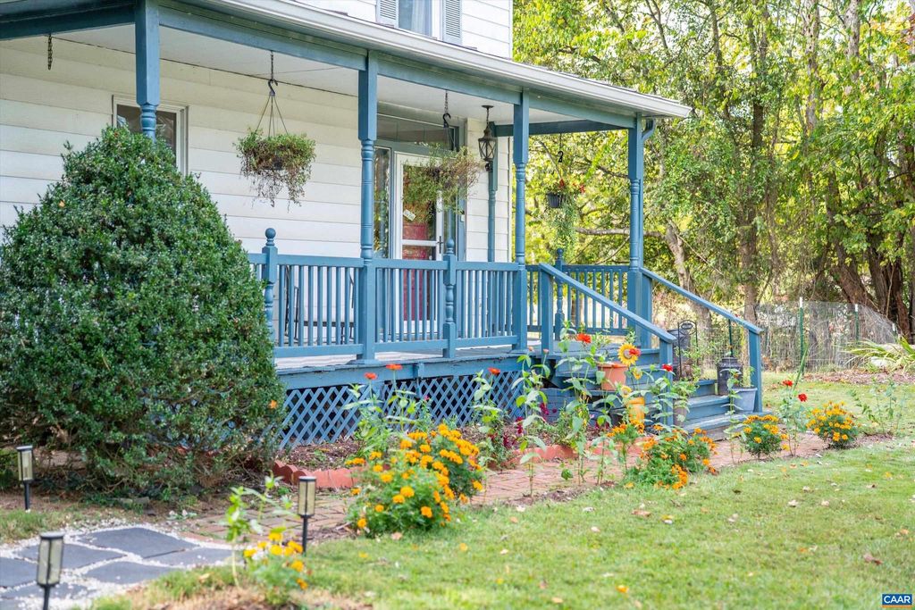Photo of 5282 Spotswood Trl, BARBOURSVILLE, VA 22923 (MLS # 670019)