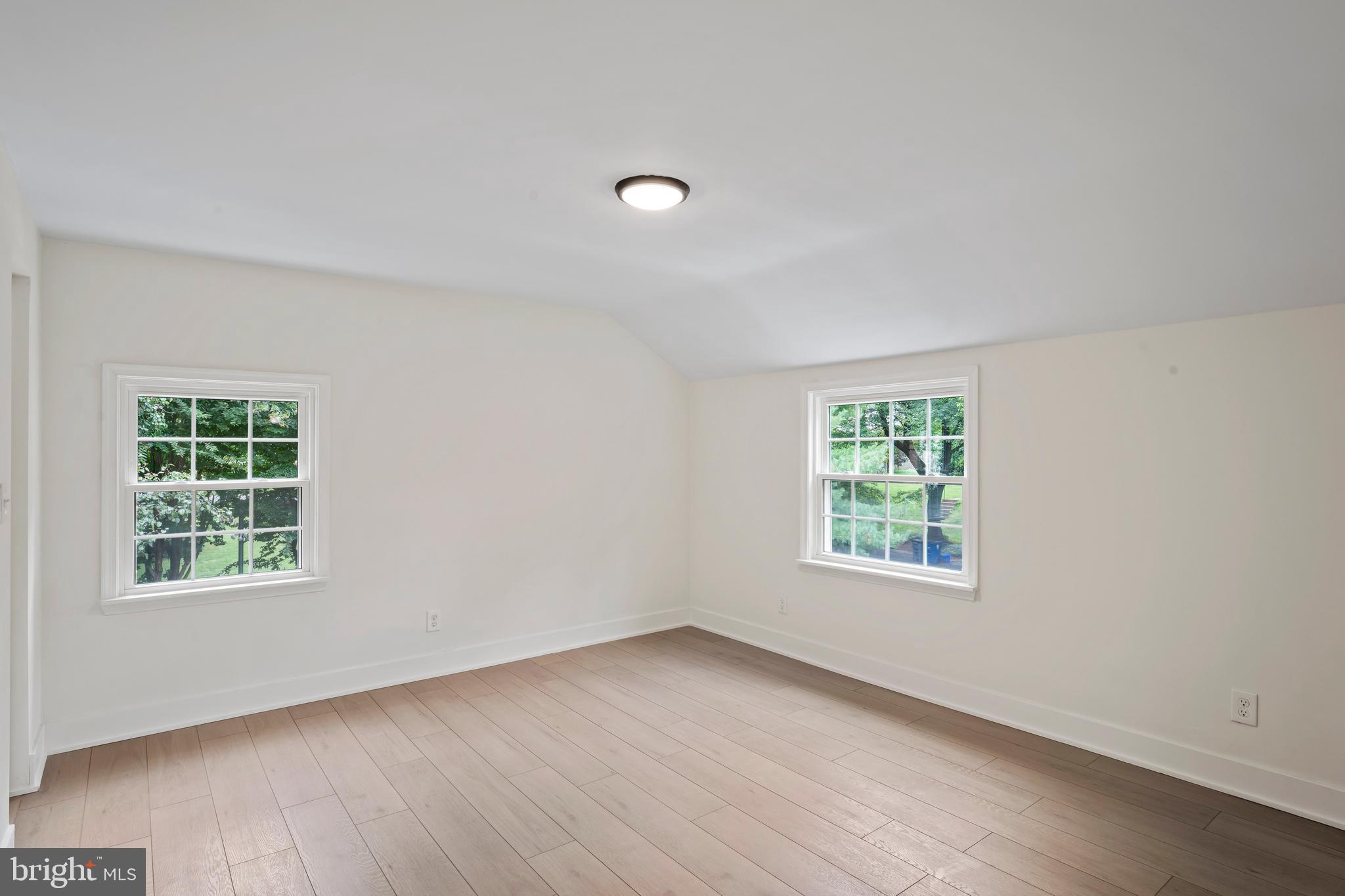 WOODMOOR - Residential