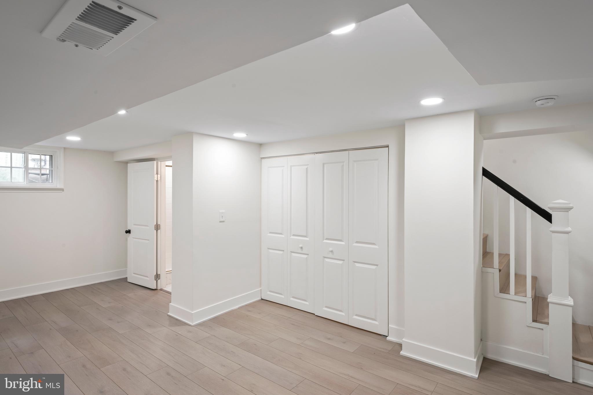 WOODMOOR - Residential