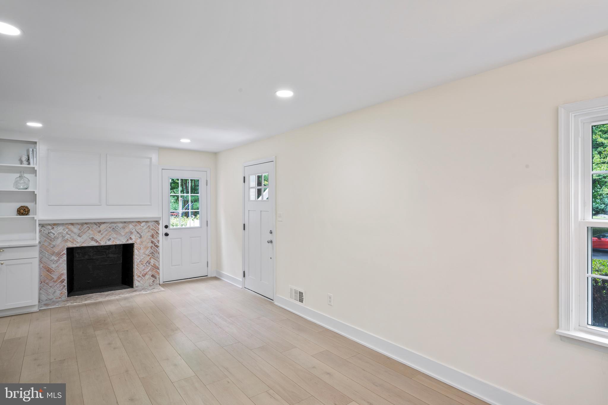 WOODMOOR - Residential