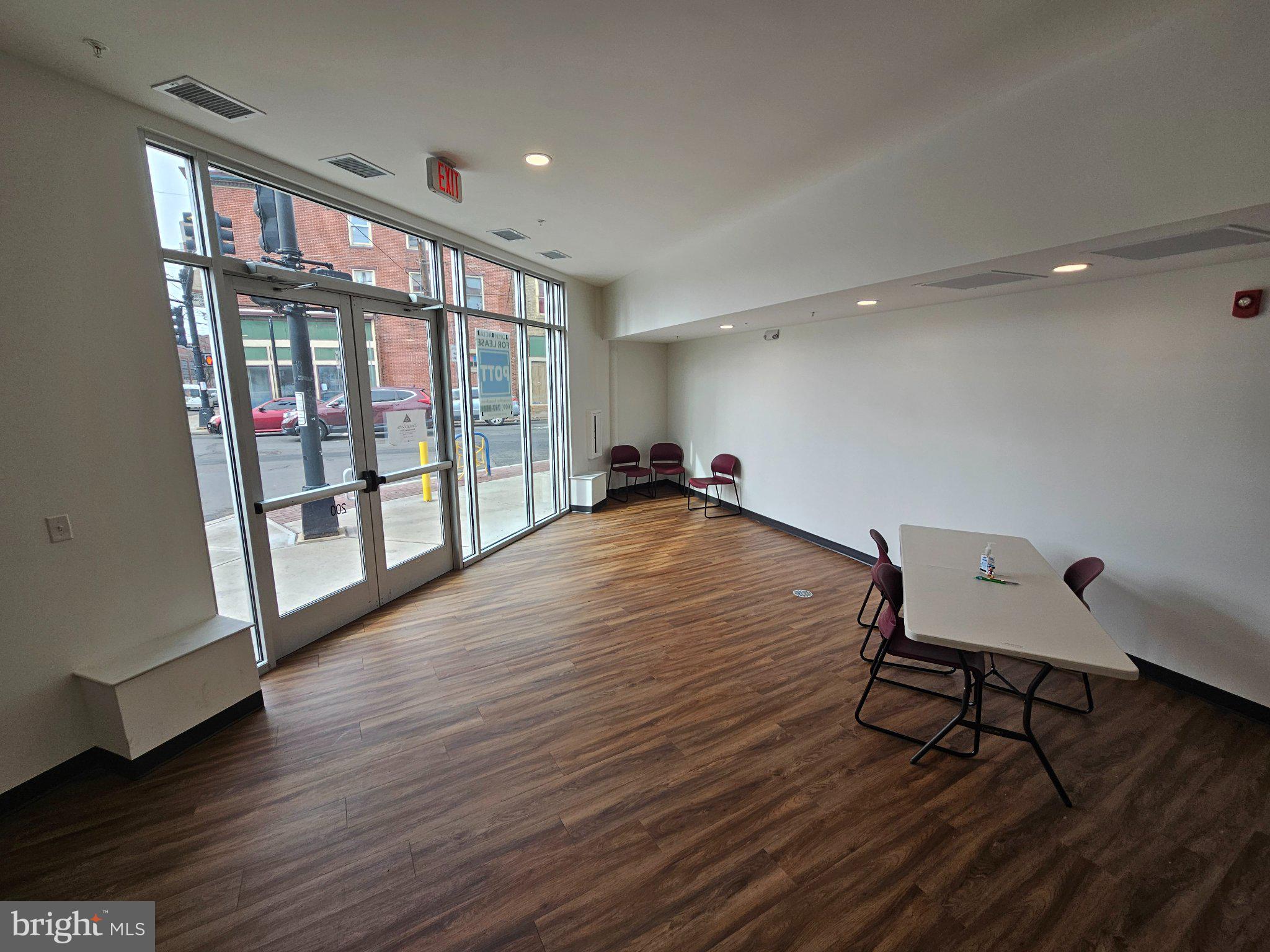 200 HAMILTON AVENUE 111