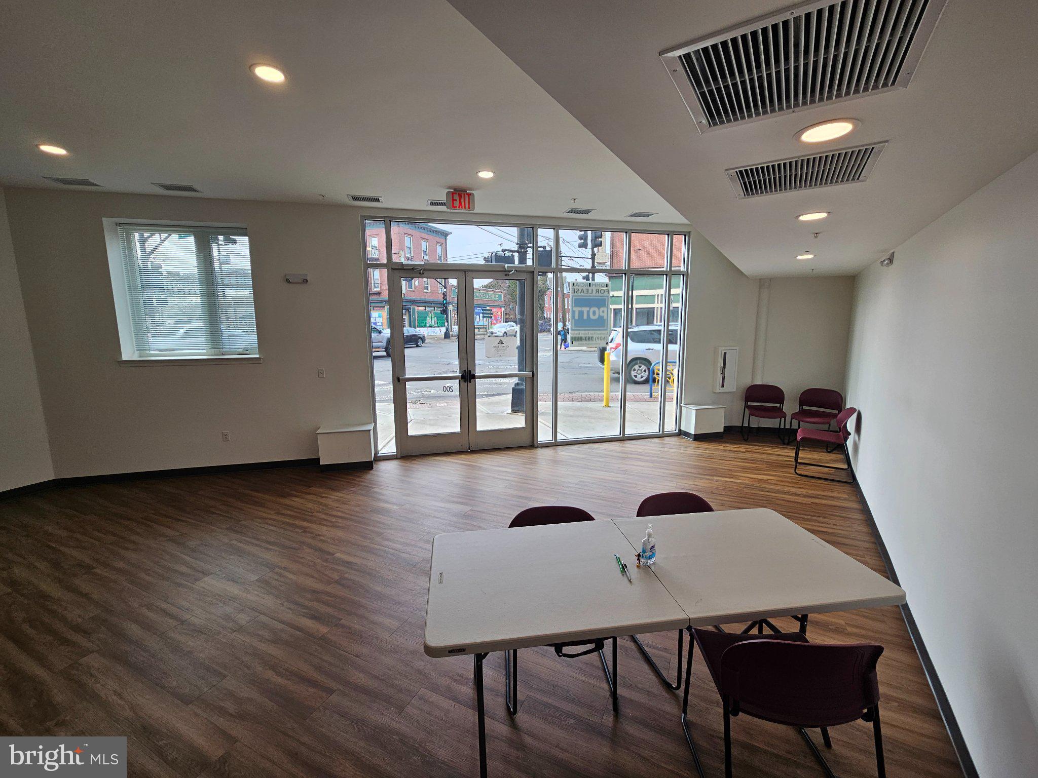 200 HAMILTON AVENUE 111