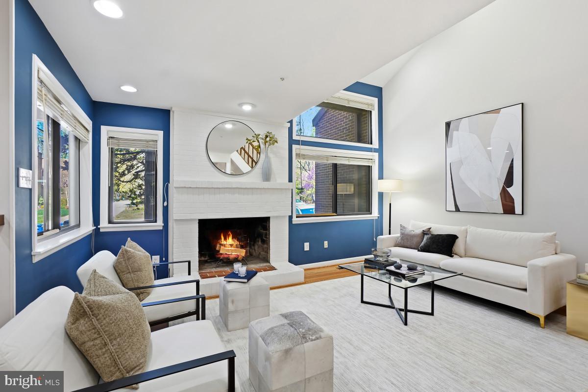 RESTON - Residential