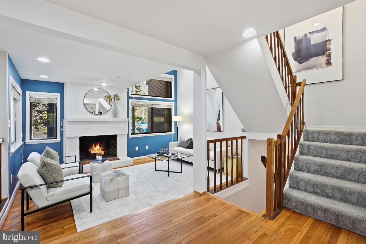 RESTON - Residential