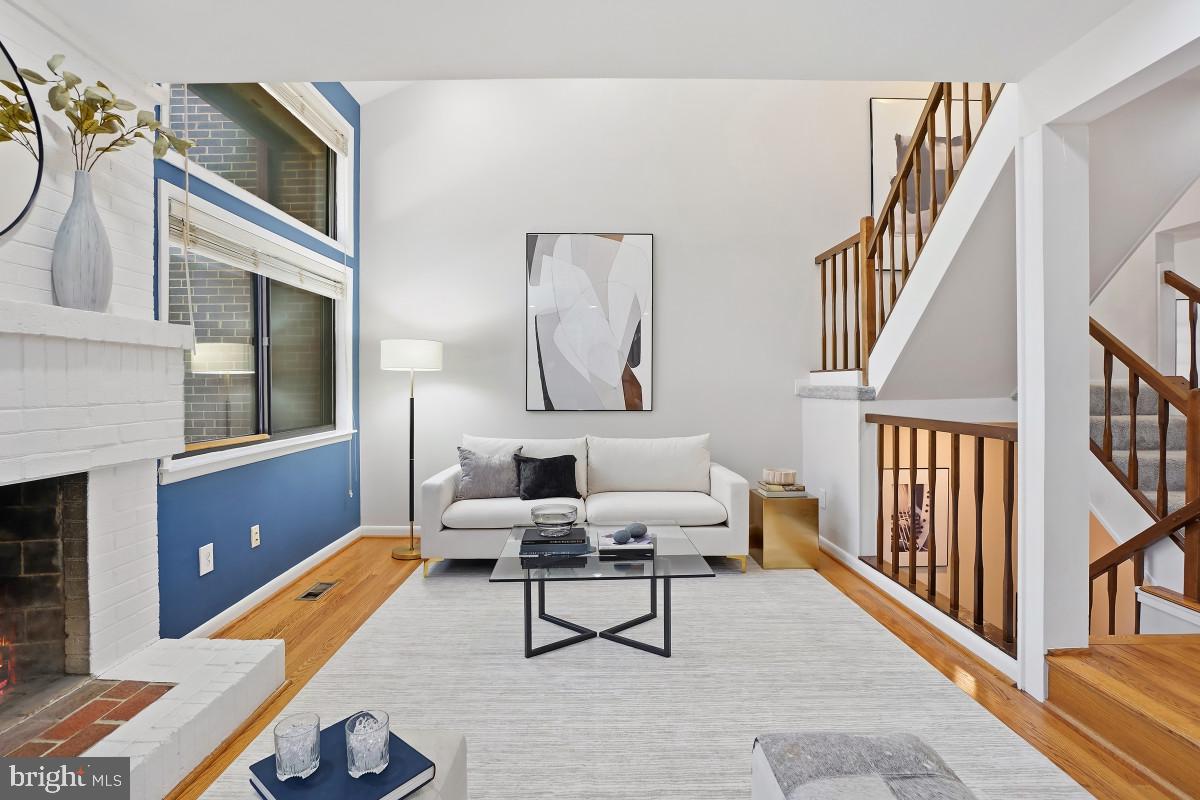 RESTON - Residential